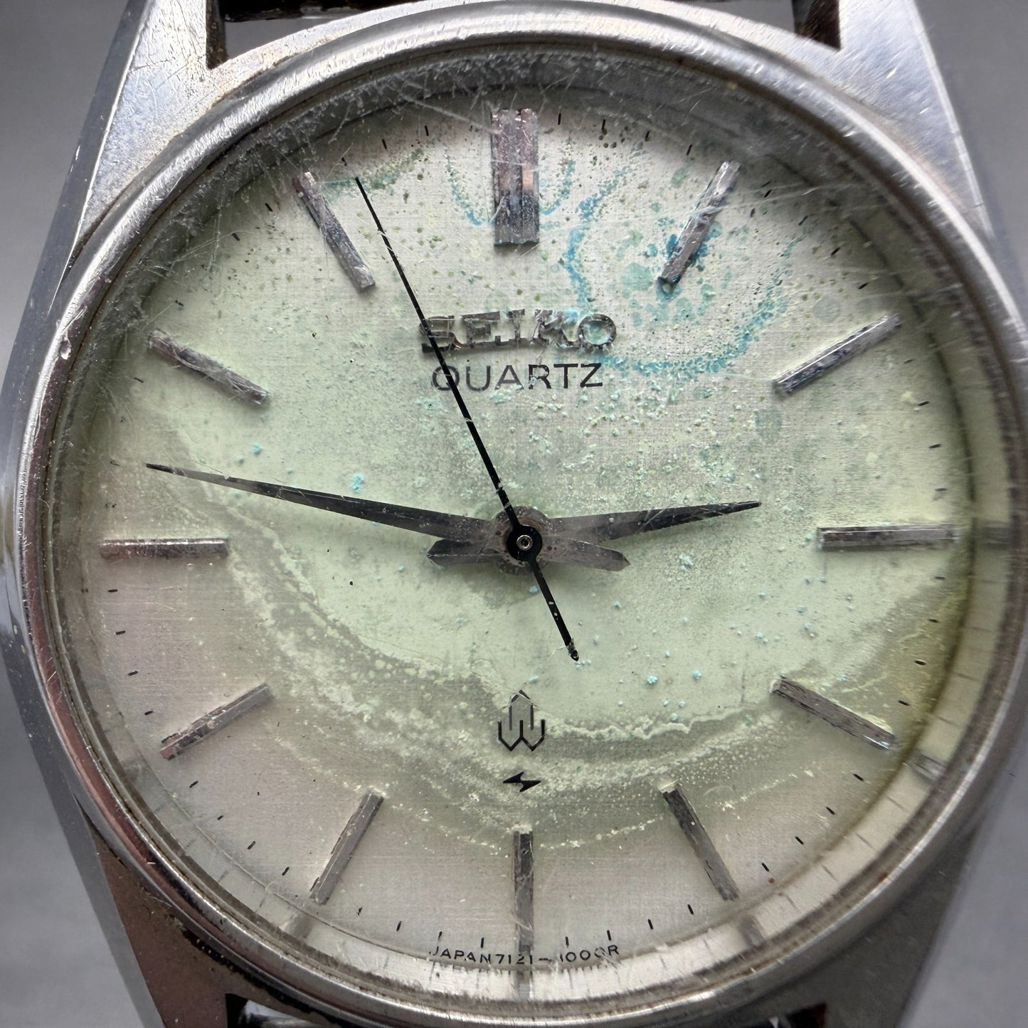 Seiko Watch Men 35mm White Dial Silver Tone 7121-800 Round VTG PARTS2