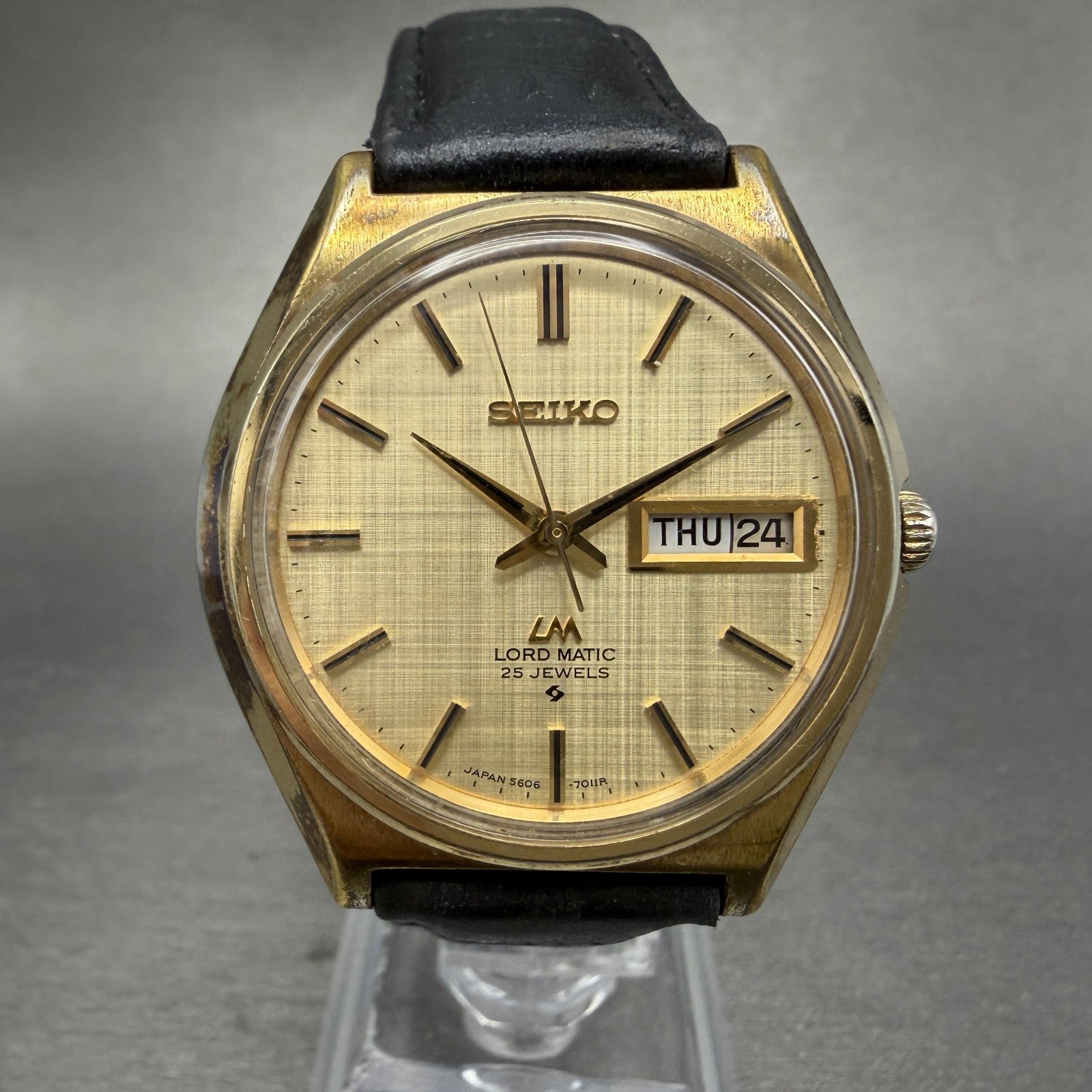 Seiko Lord Matic Watch Men 36mm Champagne Dial Gold Tone Daydate 5606-7010 Runs0