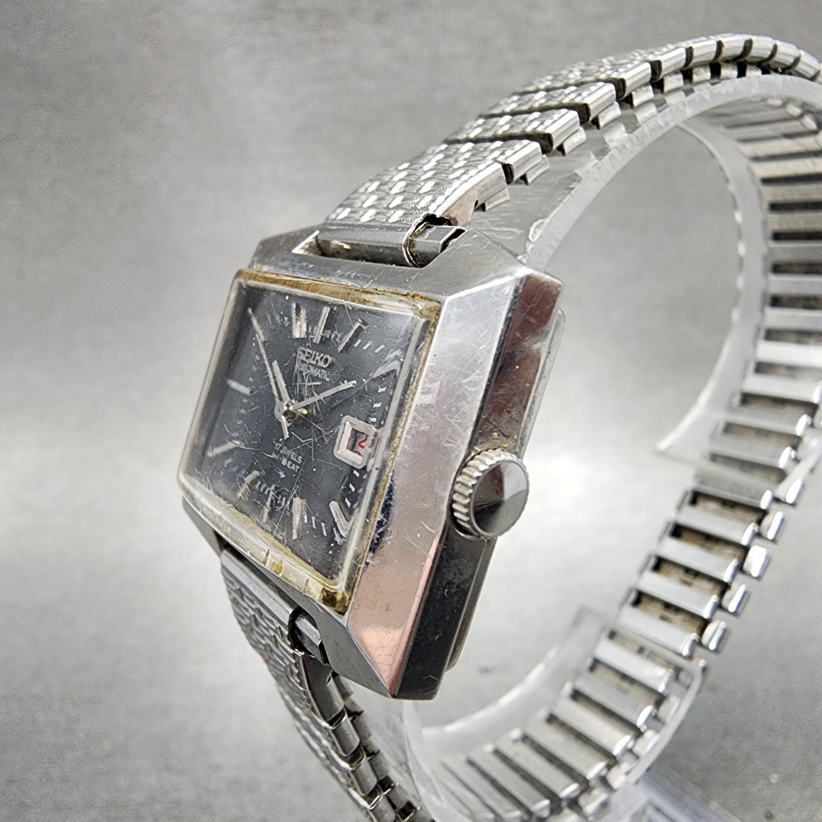 Seiko Automatic Watch Women 30mm Gray Dial Silver Tone Rectangle Automatic Runs2