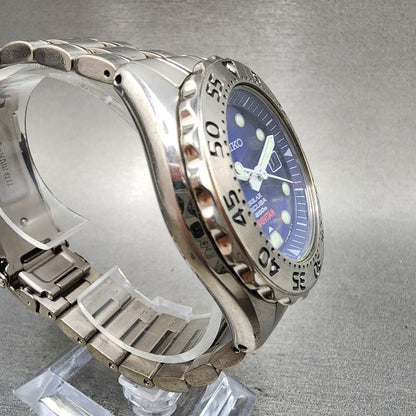 Seiko Prospex Diver Watch Men 41mm Blue Dial Titanium Date Solar V1450AH0 Runs4