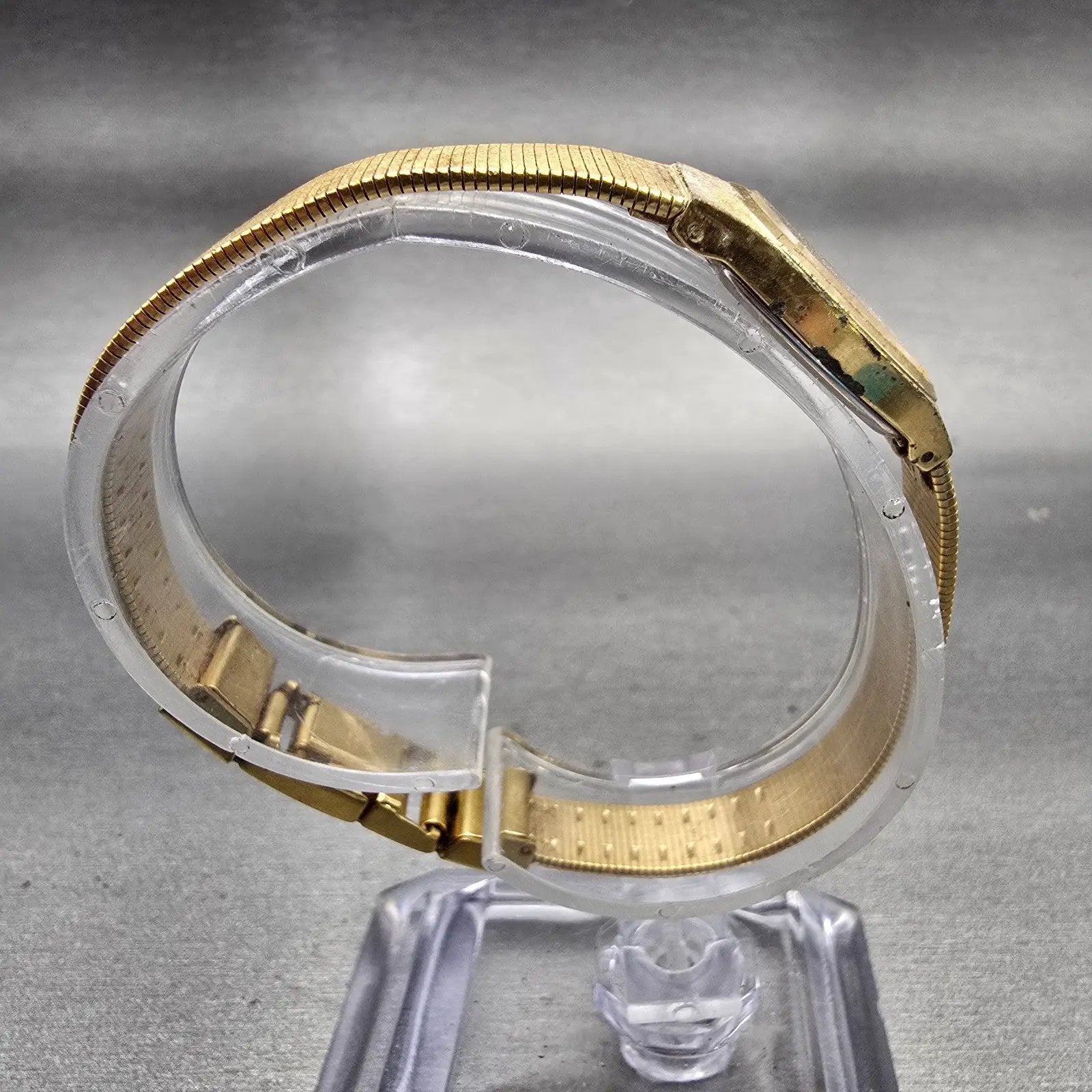 Seiko Watch Women 18mm Champagne Dial Gold Tone Oval 2C20-5029 New Battery VTG8
