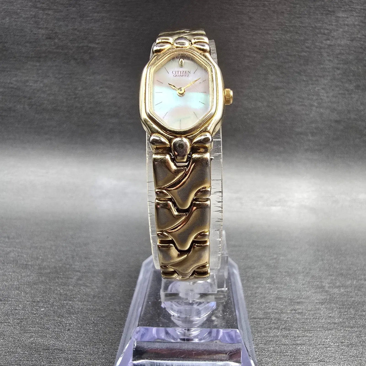 Citizen Watch Women 17mm MOP Dial Gold Tone Rectangle 3220-326130 New Battery KP5