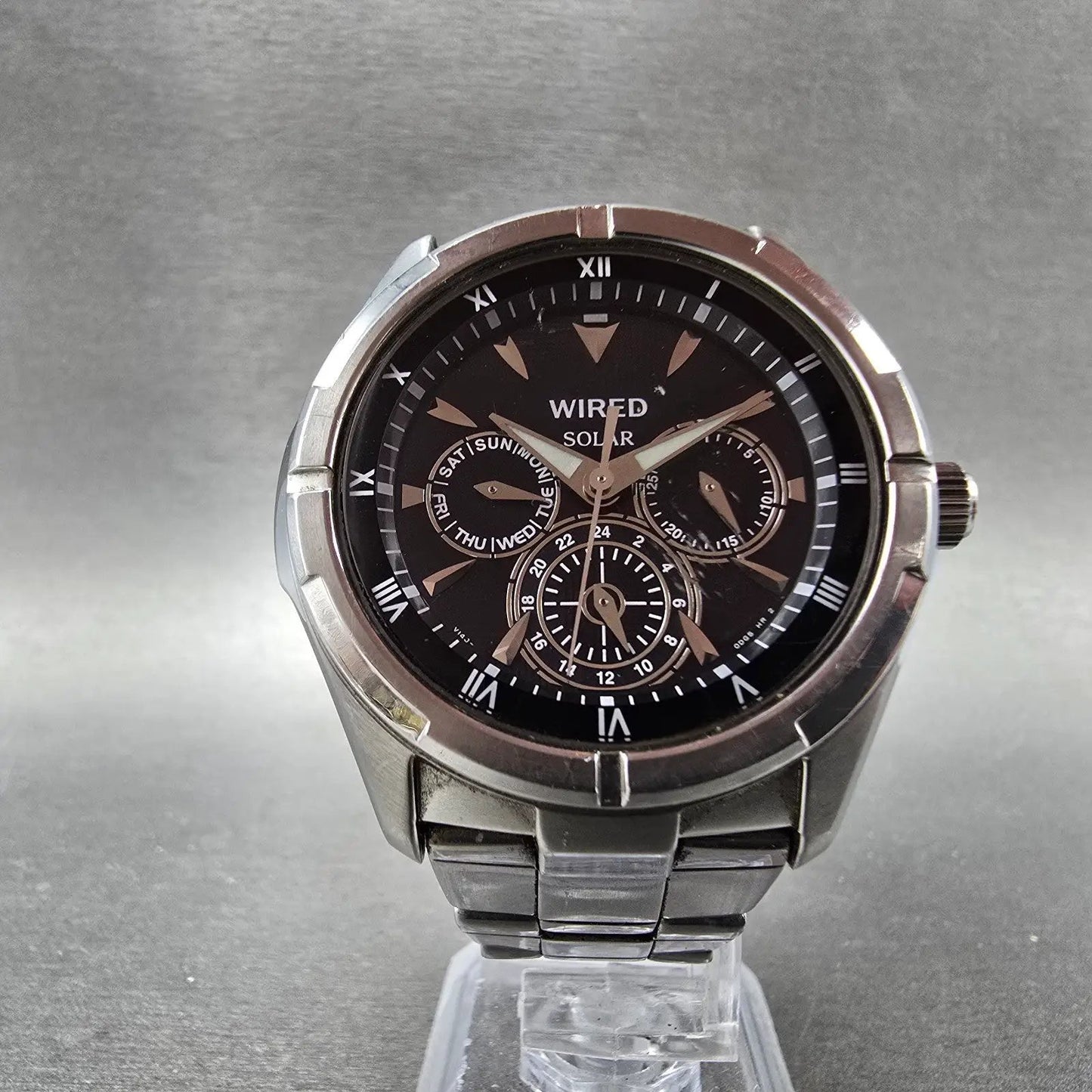 Seiko Wired Chronograph Solar Watch Men 42mm Black Dial Steel Daydate Round Runs5