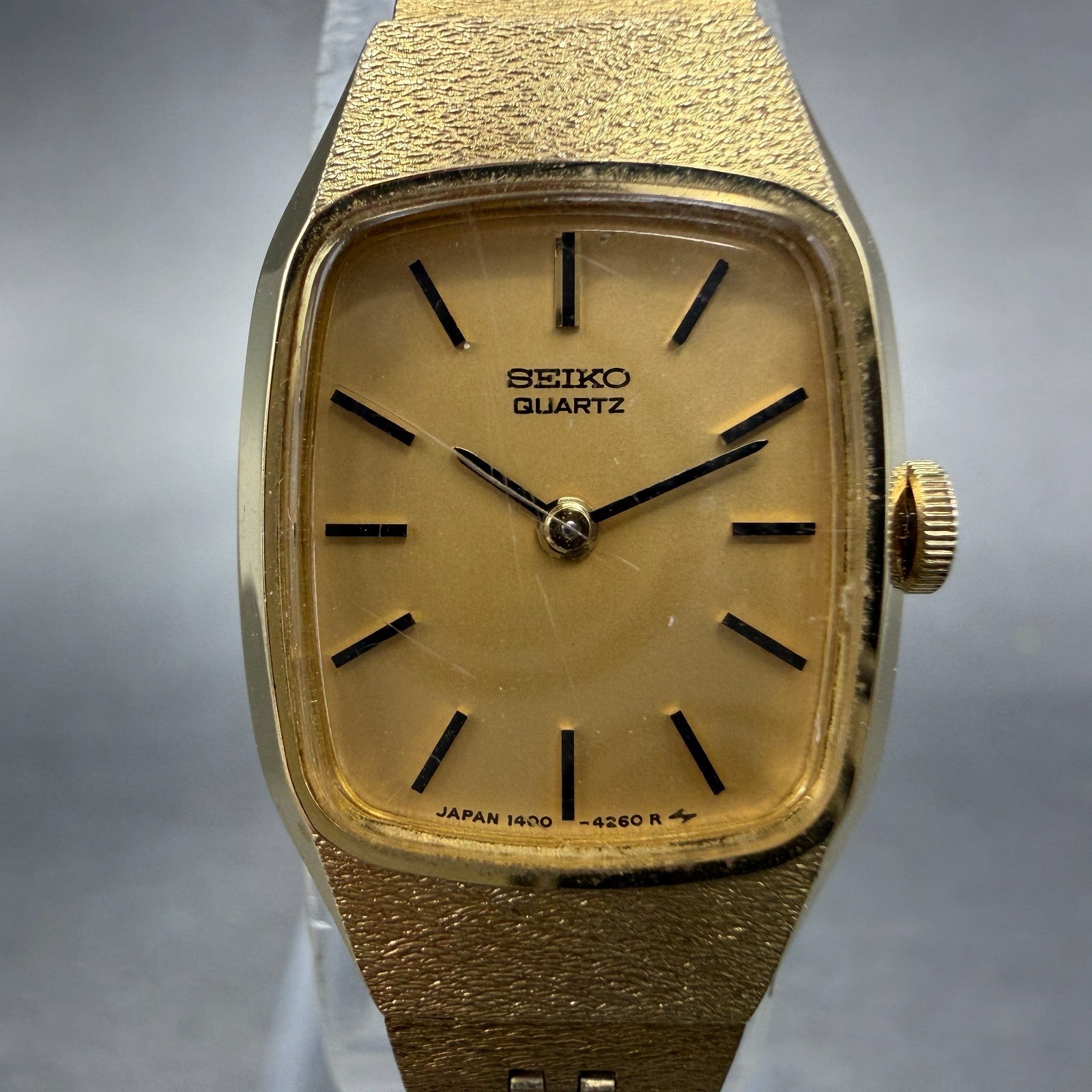 Seiko Tank Watch Women 17mm Gold Dial Gold Tone Rectangle 1400-7399 New Battery1