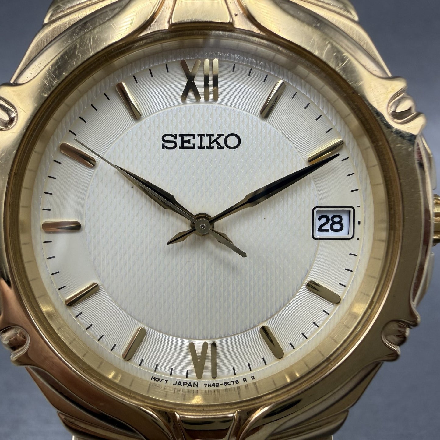 Seiko Watch Men 37mm White Dial Gold Tone Date Round 7N420BD0 New Battery1