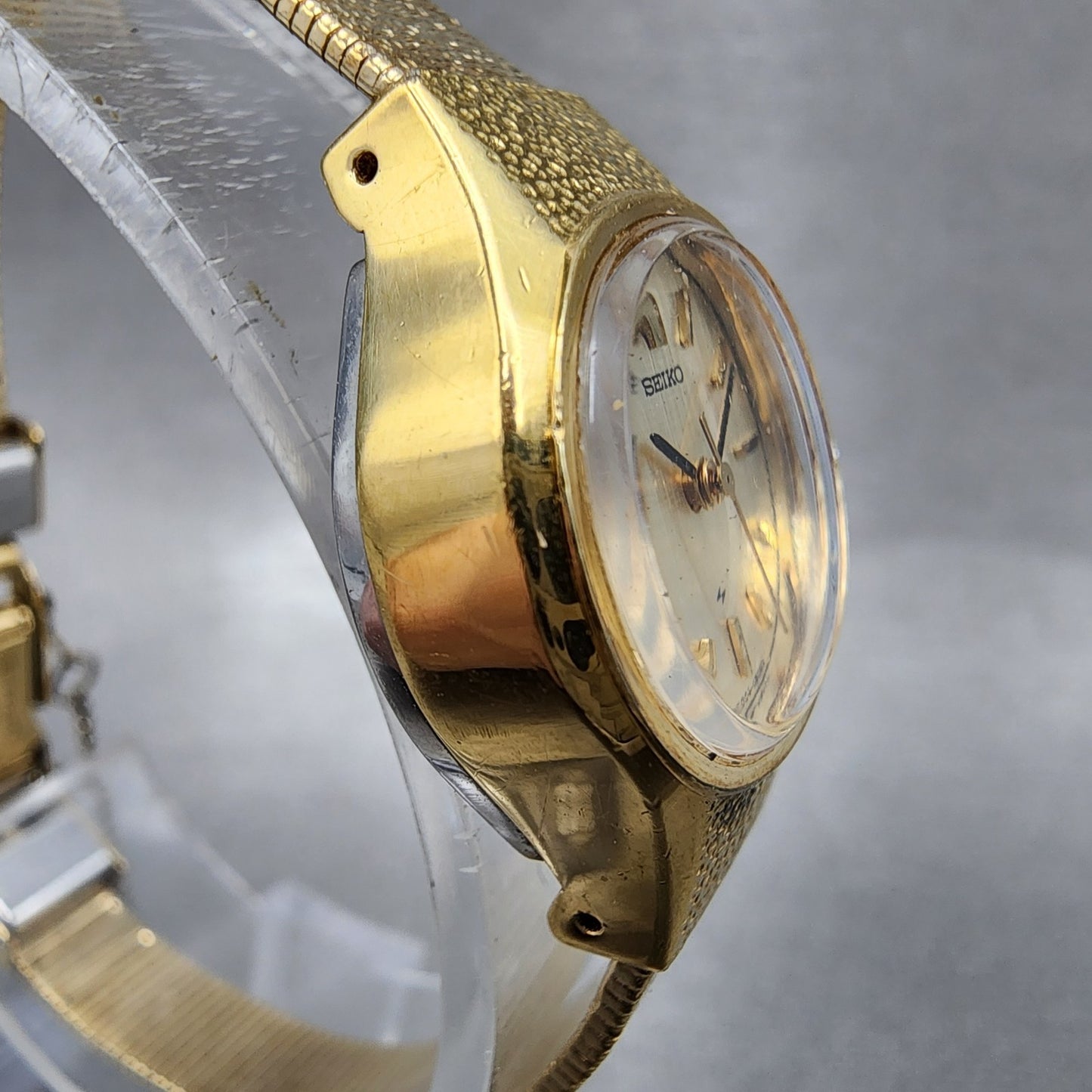 Seiko Watch Women 22mm Champagne Dial Gold Tone Oval Manual 11047140 Runs3