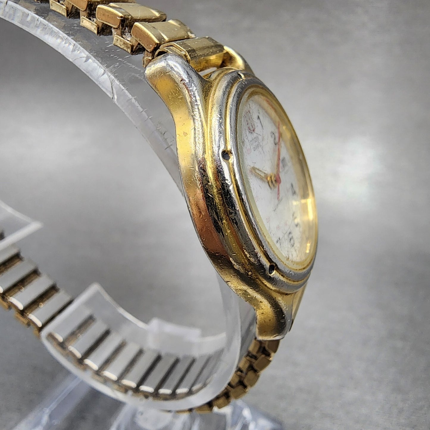 Citizen Watch Women White 27mm Dial Gold Tone Date Round 6010S37668 New Battery3