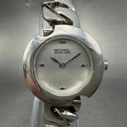 Michael Kors Watch Women 29mm Silver Dial Steel Round MK-4033 New Battery0