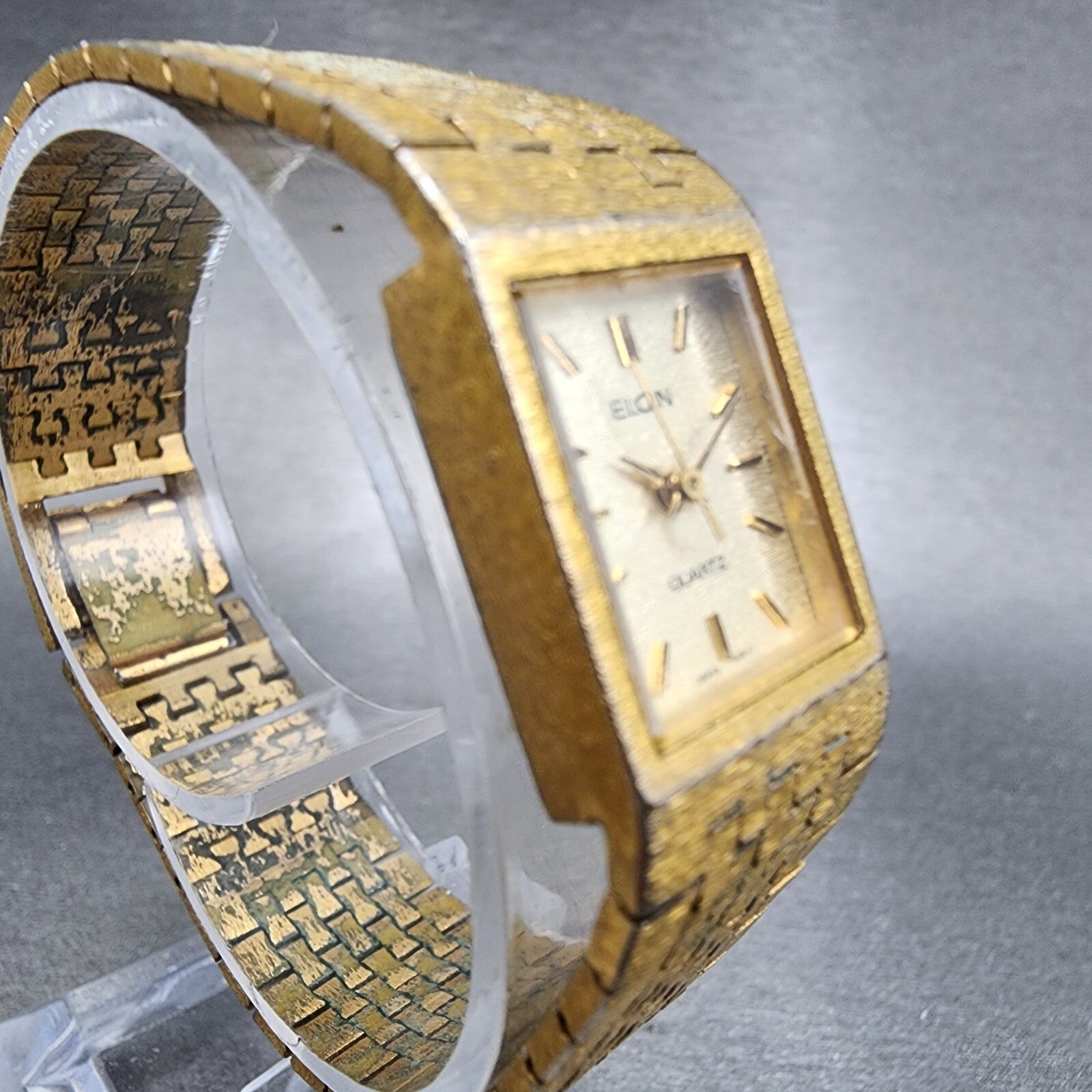 Elgin Tank Watch Women 16mm Champagne Dial Gold Tone Date Rectangle New Battery3
