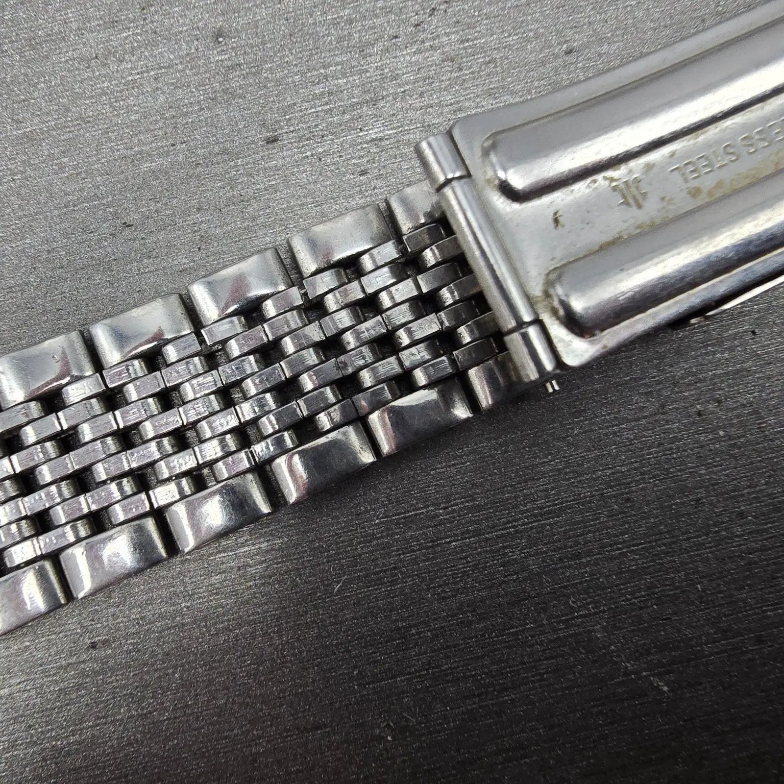 Seiko Beads Of Rice Bracelet 19mm Stainless Steel Silver Tone Tri Folding ClaspK11