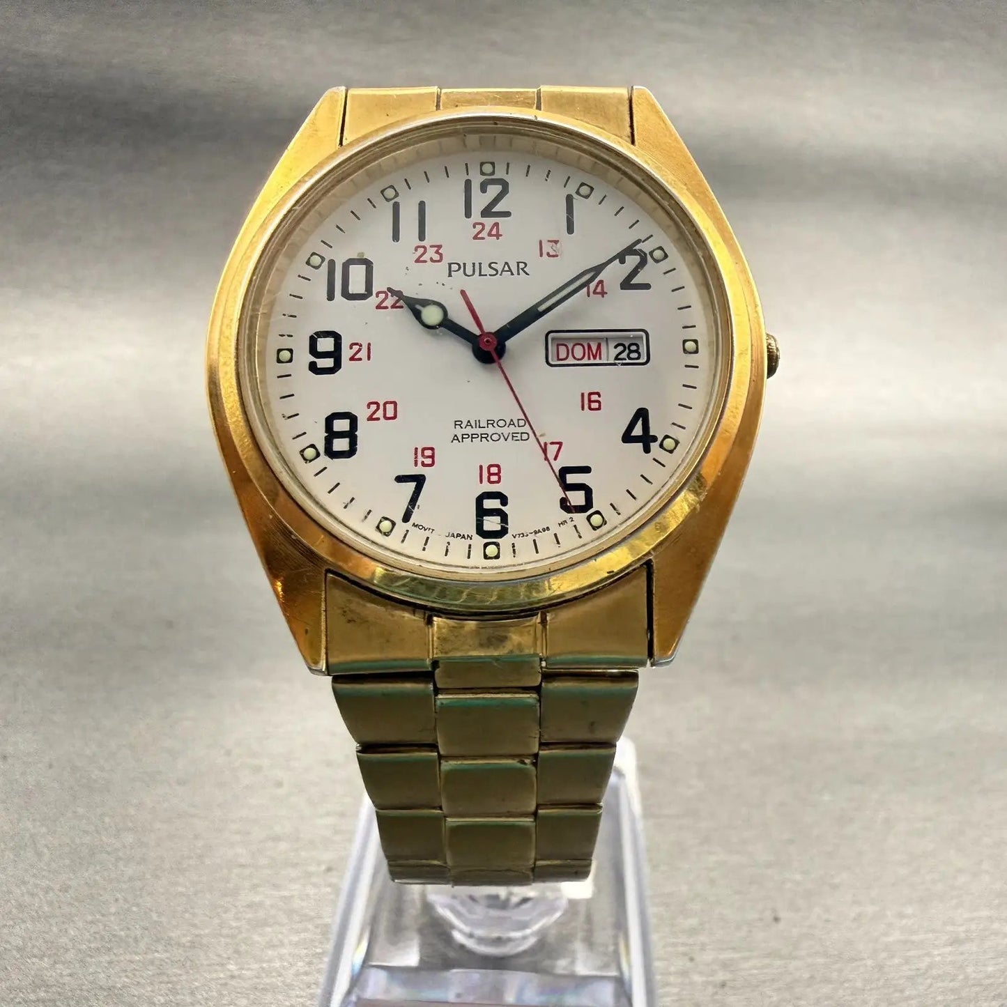 Pulsar Railroad Approved Watch Men 36mm White Dial Gold Daydate V733-9A40 NewBat5