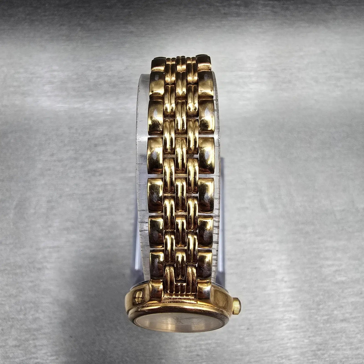 Seiko Watch Women 23mm White Dial Gold Tone Date Round 7N82-0228 New Battery JP94