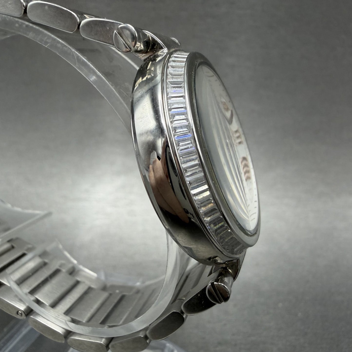 Michael Kors Skylar Watch Women 33mm White Dial Silver Tone Round New Battery3