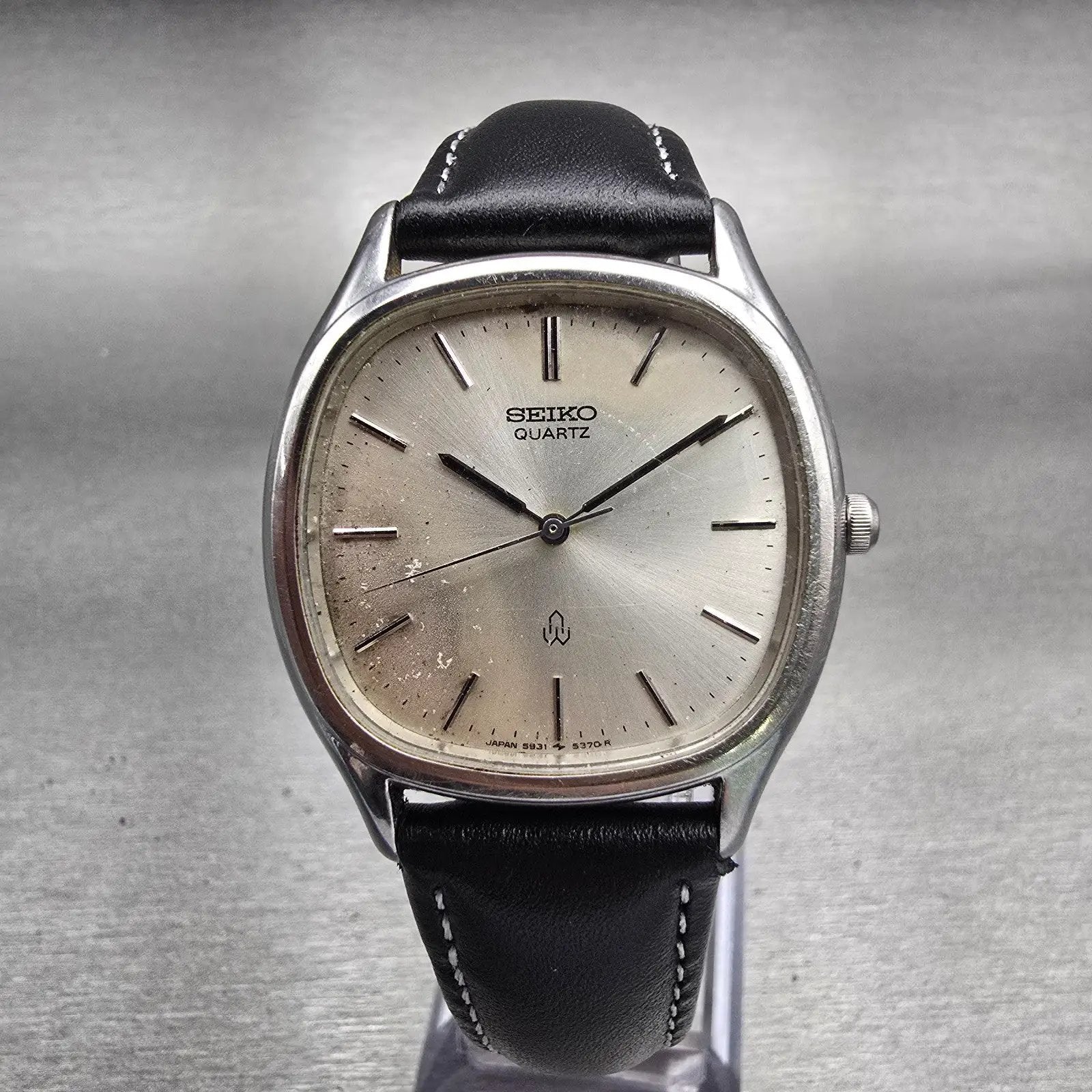 Seiko Watch Men 33mm Silver Dial Silver Tone Rectangle 5931-5330 New Battery VTG0