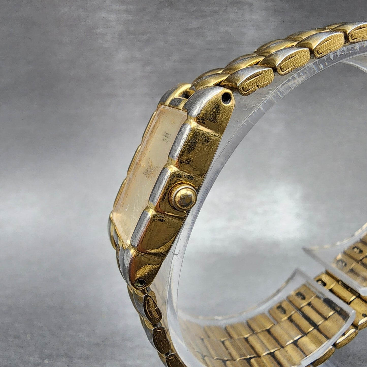 Seiko Tank Watch Women 16mm Champagne Dial Gold Tone Rectangle 1N005G09 NewBat1