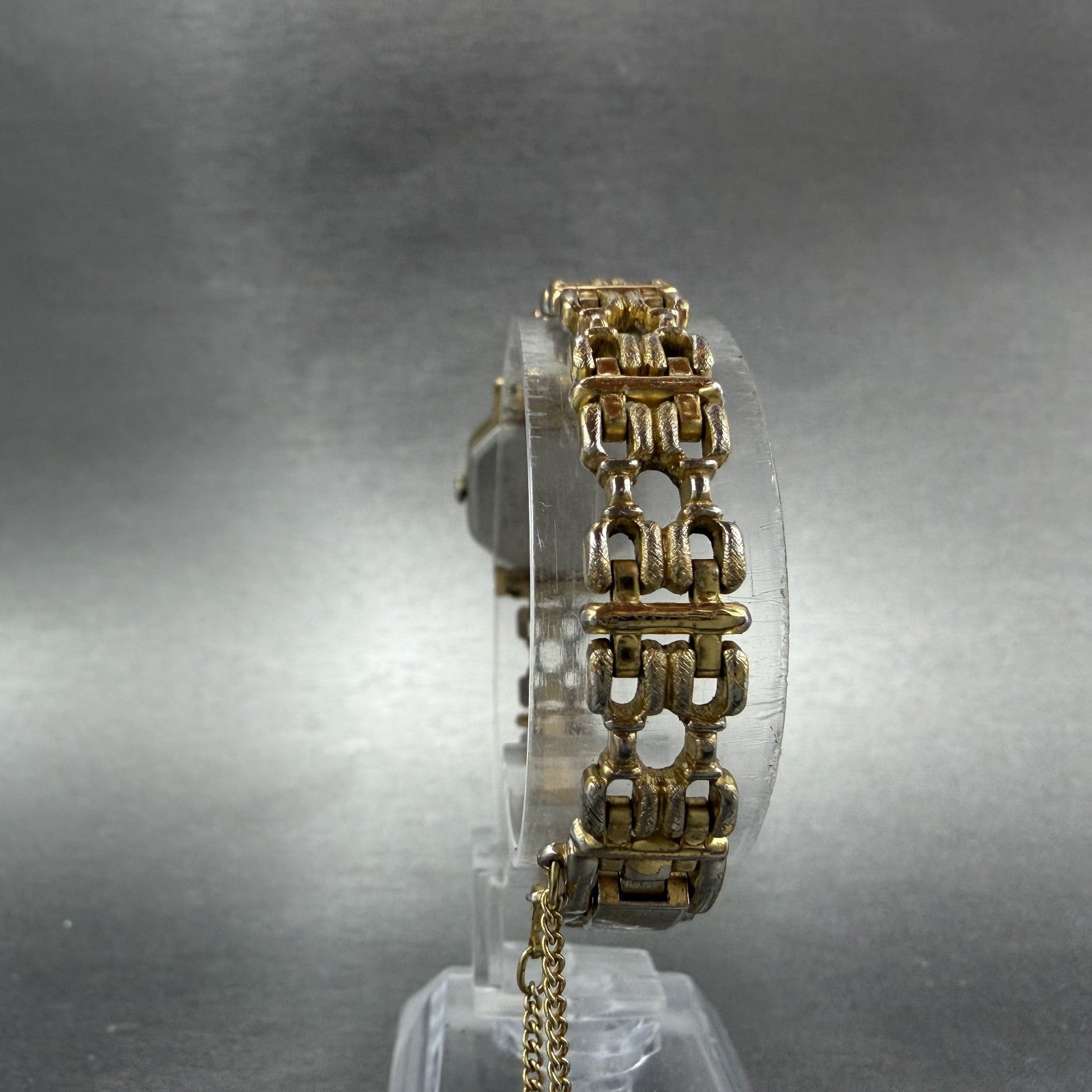 Seiko Watch Women 20mm Champagne Dial Gold Tone Octagon 2C21-5170 New Battery7