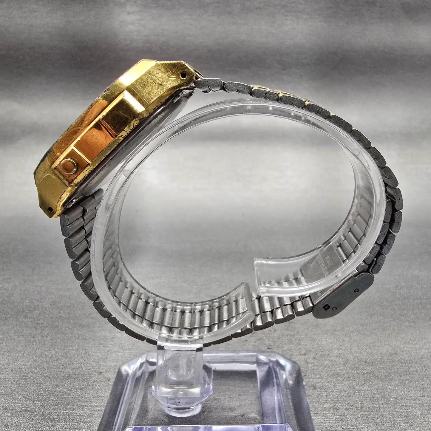 Casio Illuminator A168 Watch Men 35mm Gold Dial Gold Tone Chrono Alarm New Batt6