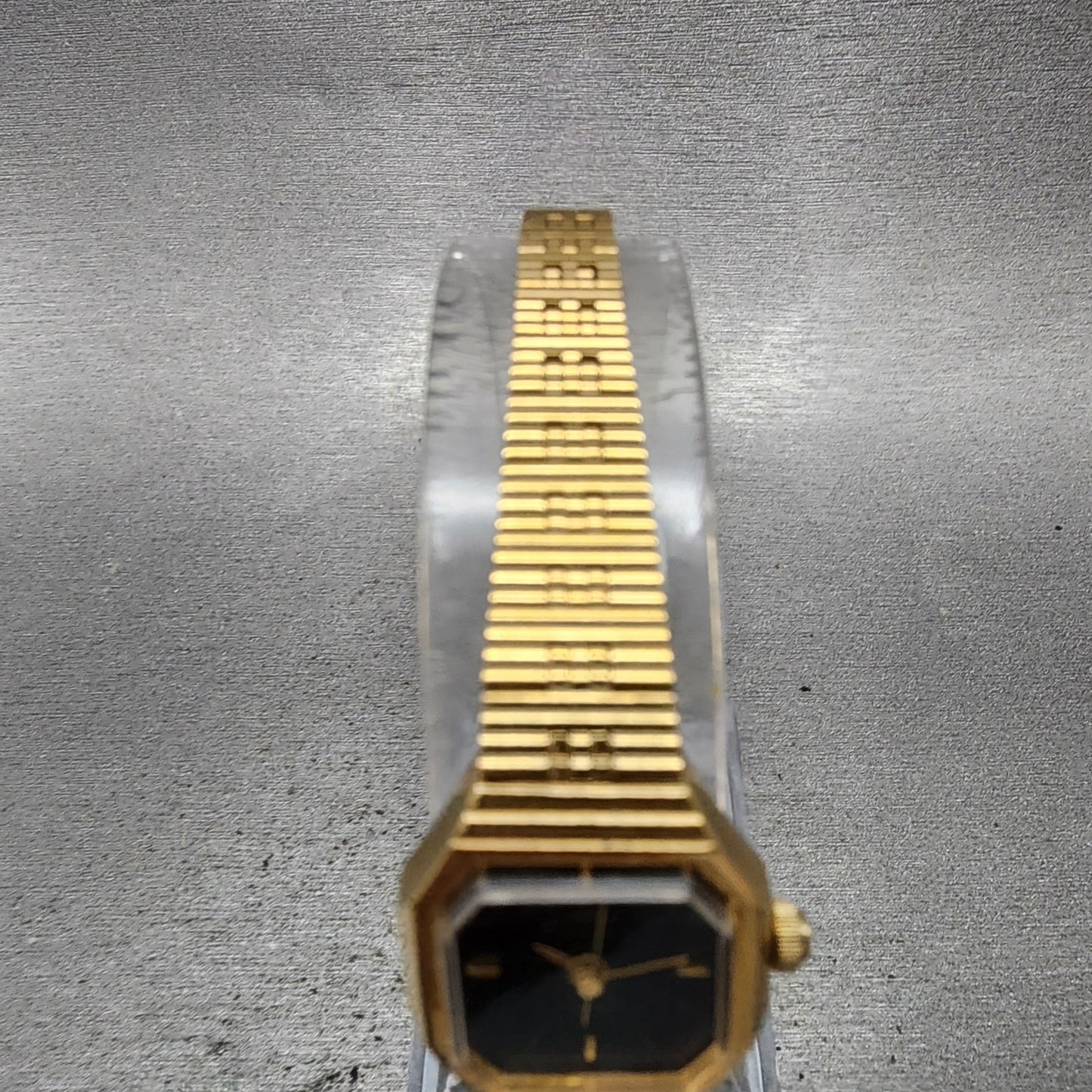 Citizen Seven Watch Women 18mm Black Dial Gold Tone 2030069072 New Battery4