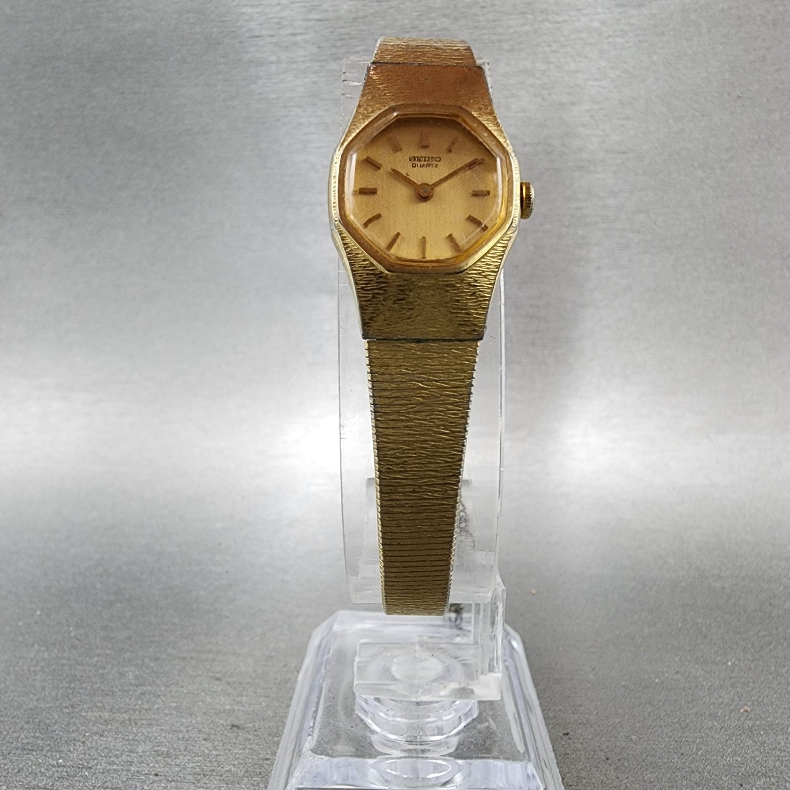 Seiko Watch Women 16mm Champagne Dial Gold Tone Octagon 2c206510 New Battery5
