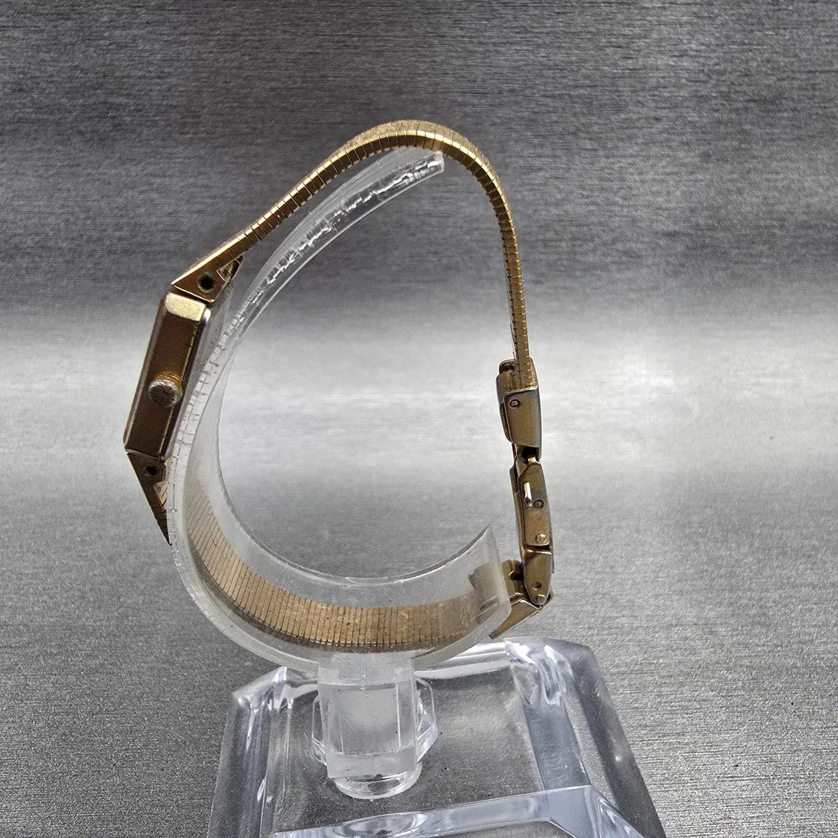 Citizen CQ Watch Women 13mm Gold Dial Gold Tone Rectangle 2200-222857 New Batt L6