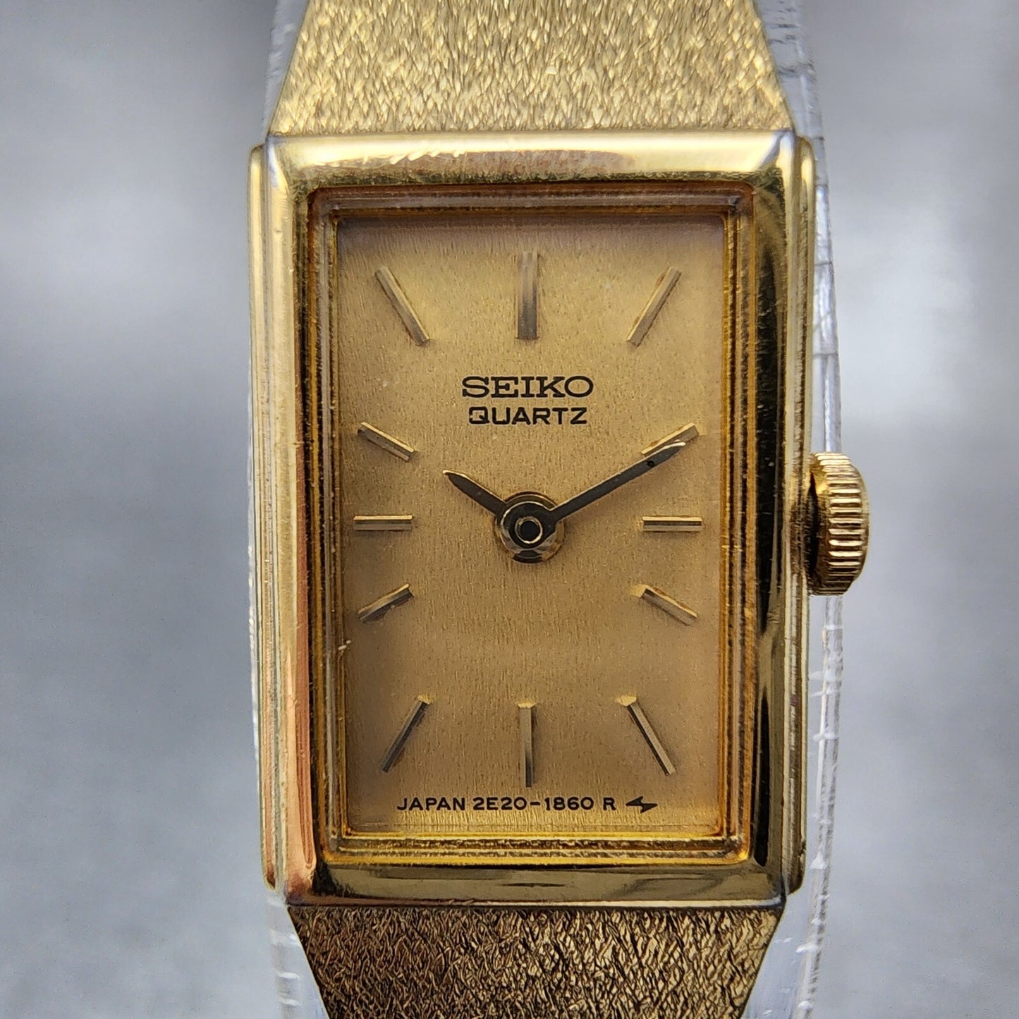 Seiko Tank Watch Women 12mm Gold Dial Gold Tone Rectangle 2E206479 New Battery1