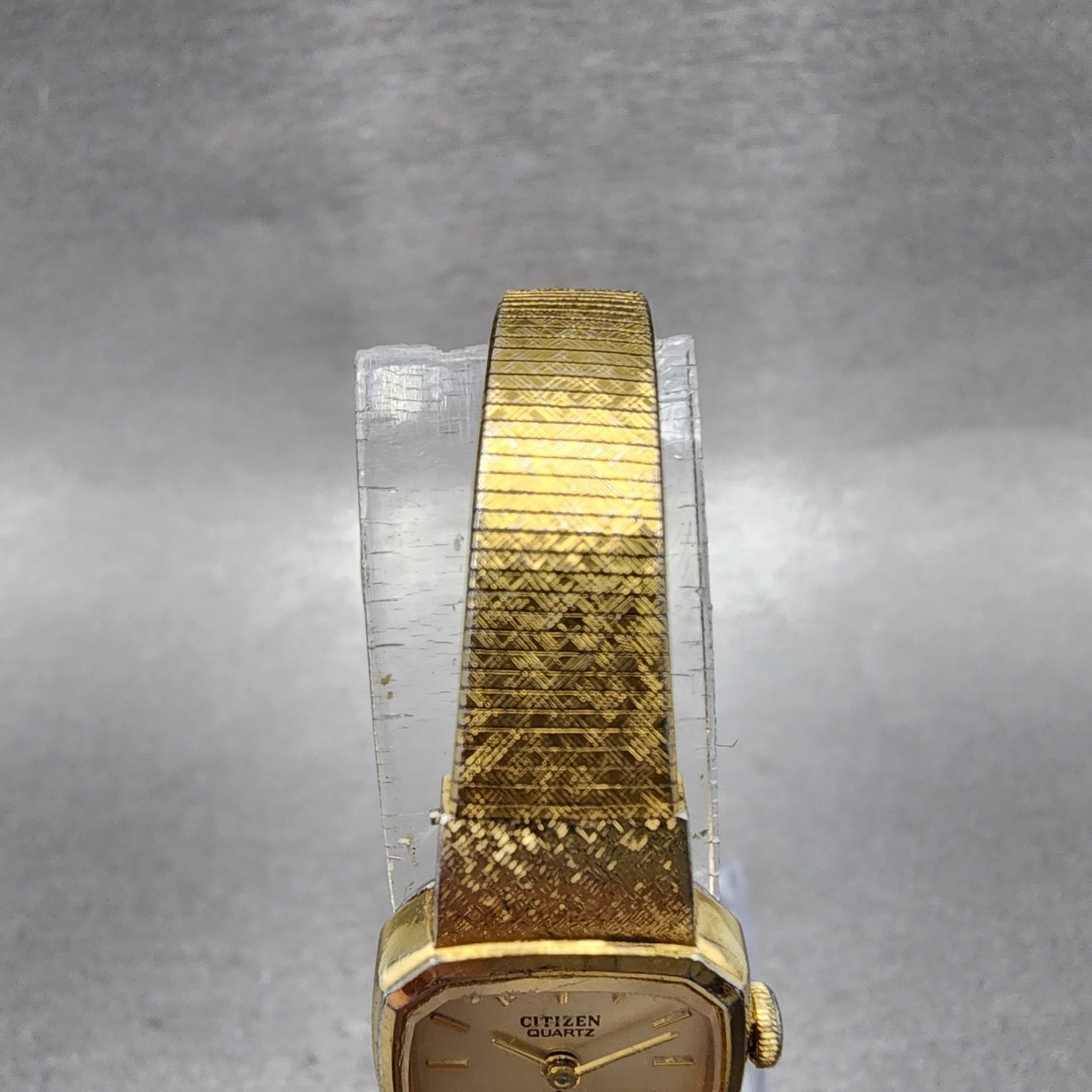 Citizen CQ Watch Women 16mm Champagne Dial Gold Tone 3220320352 New Battery4