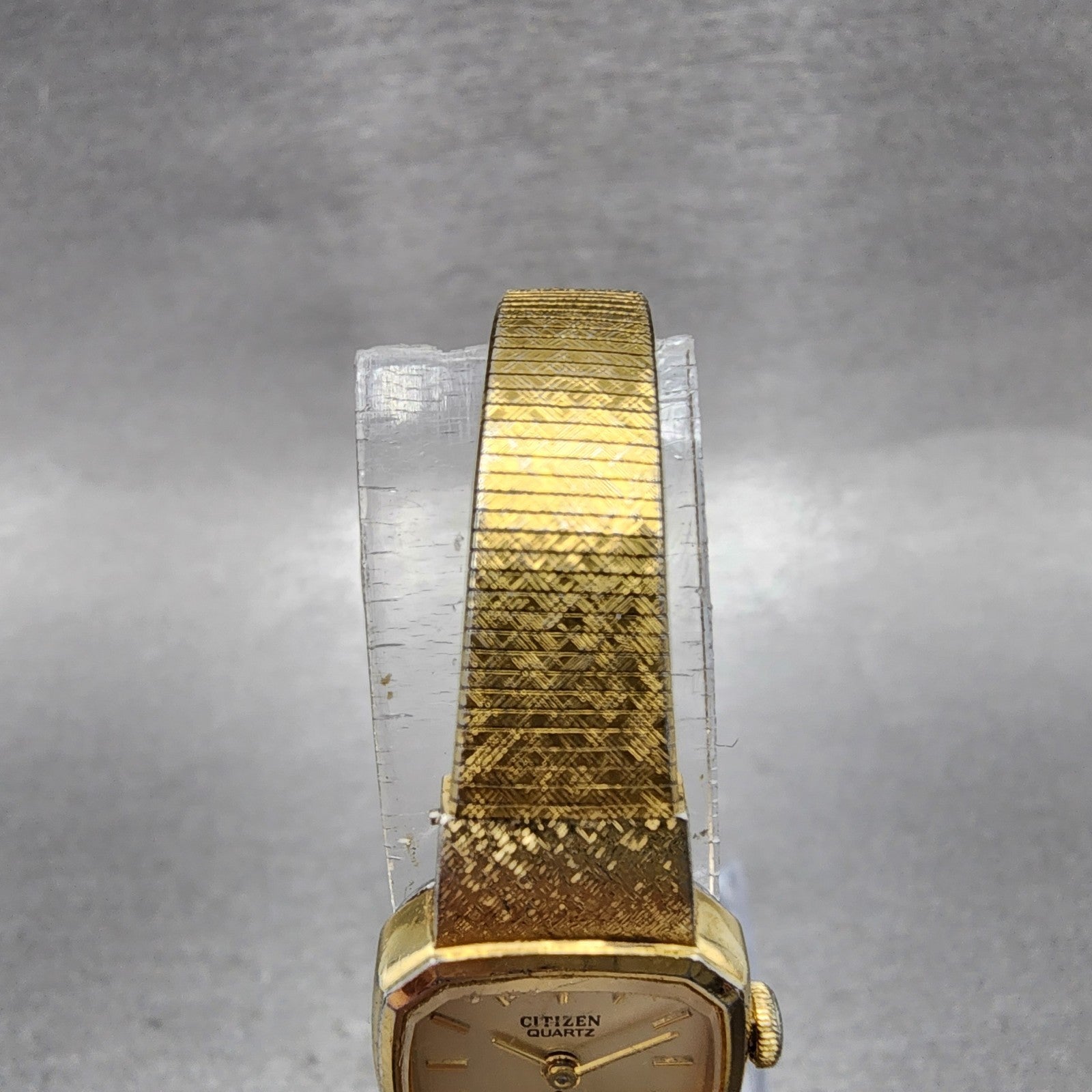 Citizen CQ Watch Women 16mm Champagne Dial Gold Tone 3220320352 New Battery4