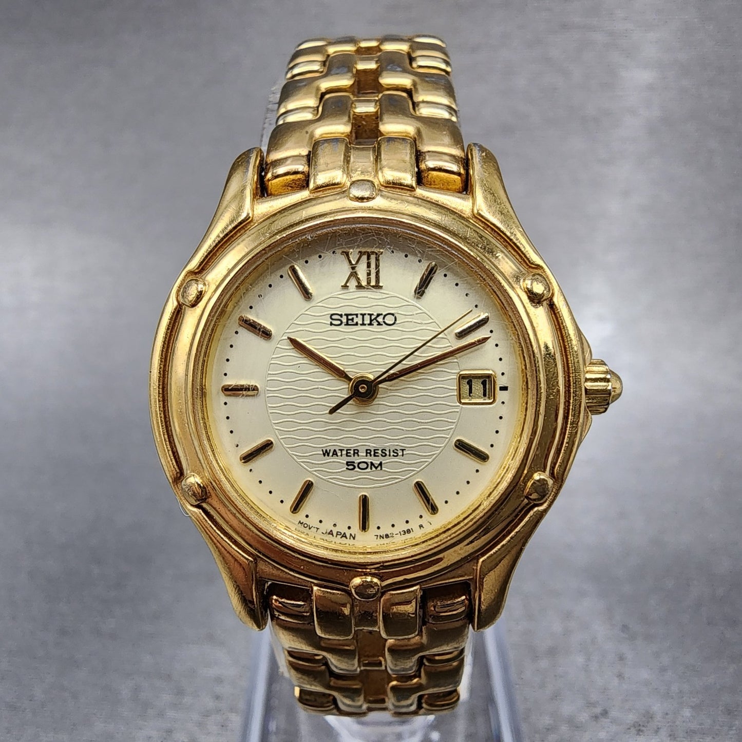 Seiko Watch Women 26mm Champagne Dial Gold Tone Date Round 7n820599 New Battery0
