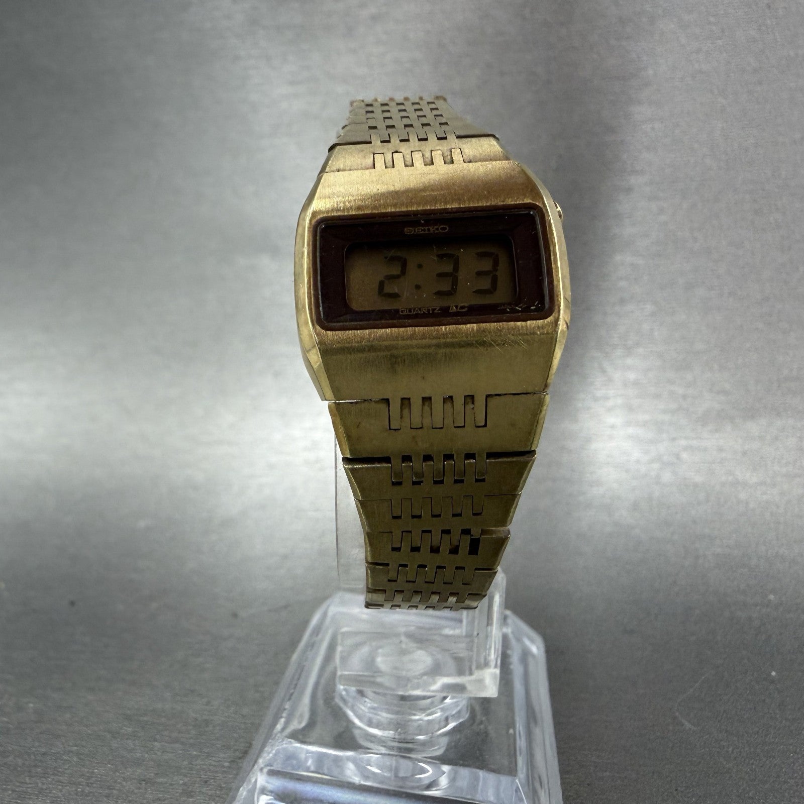 Seiko Digital Watch Women 23mm Gold Tone Month Date L012-5049 New Battery5