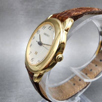 Seiko Neue Watch Women 26mm White Dial Gold Tone Round 1F210BN0 New Battery A122