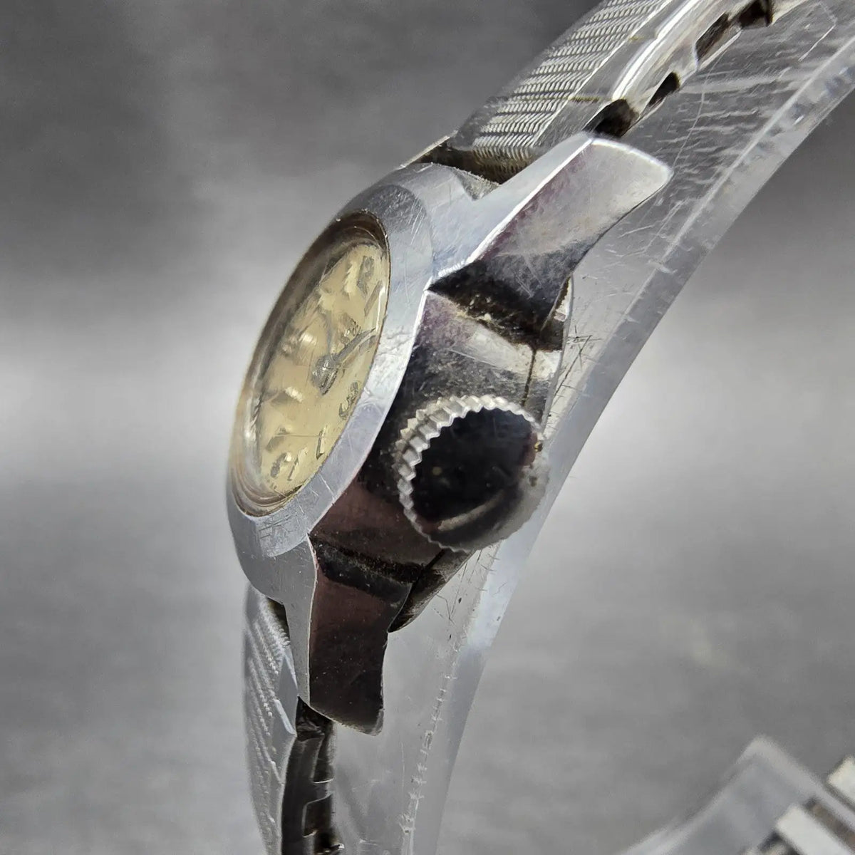 Universal Watch Women 16mm Cream Dial Stainless Steel Manual Wind 25504-1 PARTS3