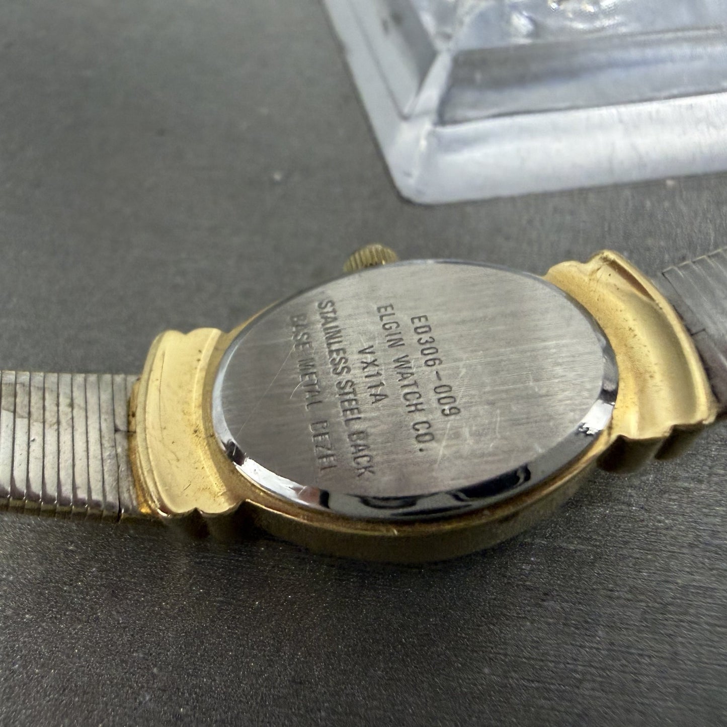Elgin Watch Women 16mm Champagne Dial Gold Tone Oval Diamond Quartz New Batt ABC9