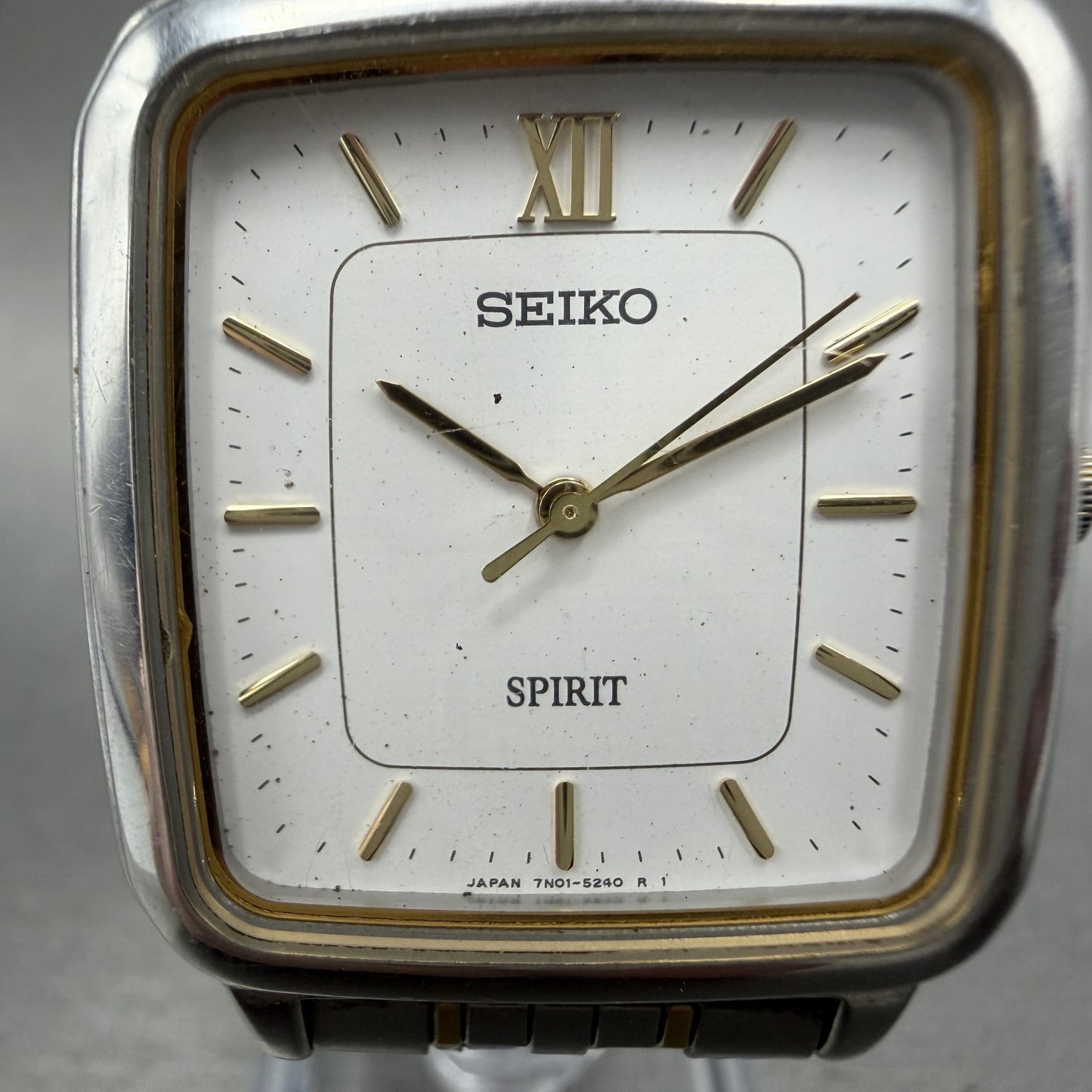 Seiko Spirit Tank Watch Men 28mm White Dial two Tone 7n015210 New Battery AB1