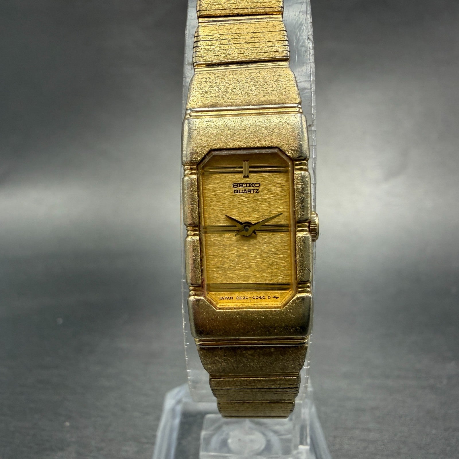 Seiko Tank Watch Women 13mm Champagne Dial Gold Tone 2E20-5039 New Battery VTG0