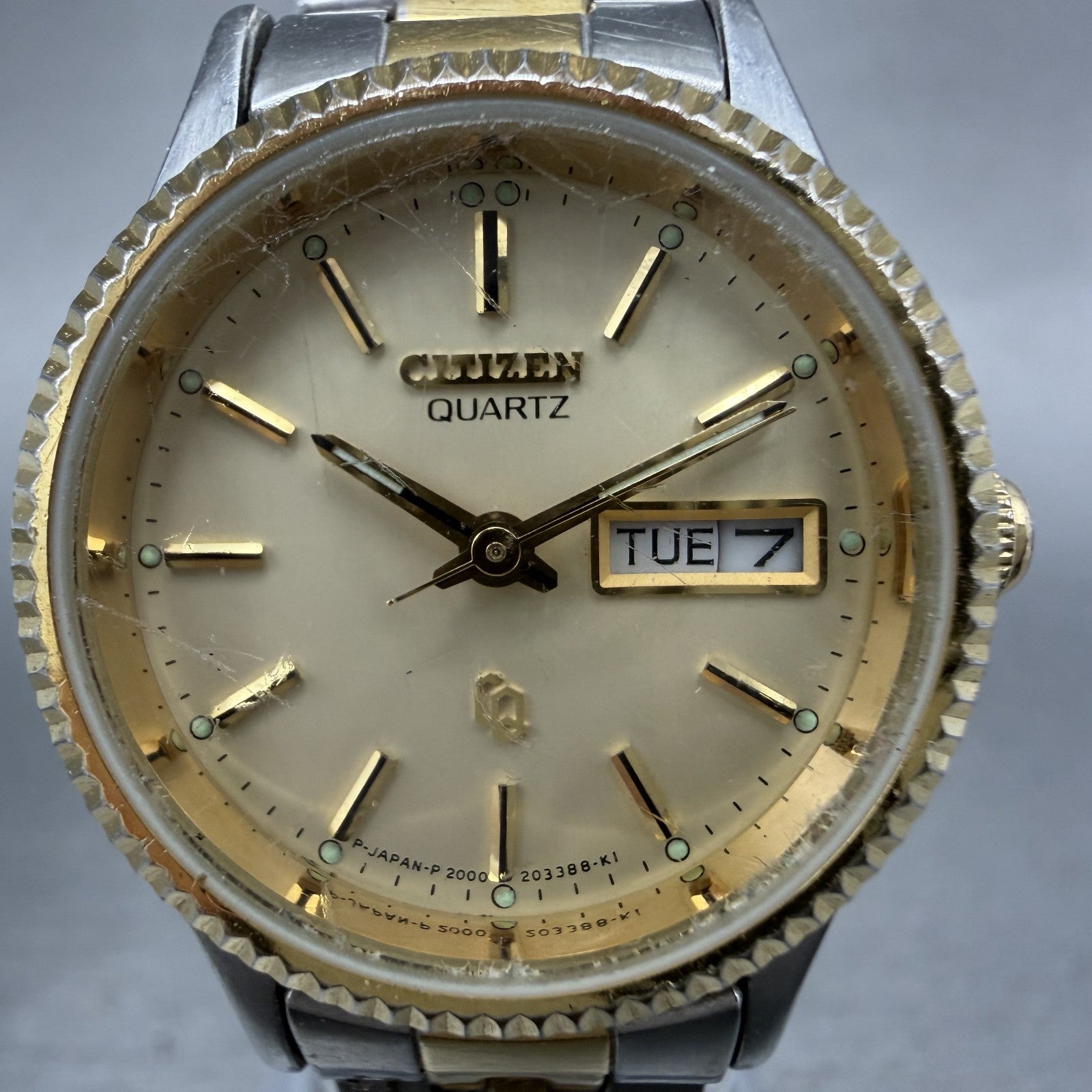 Citizen CQ Watch Women 25mm Champagne Dial Two Tone Daydate 2000201574 New Batt1
