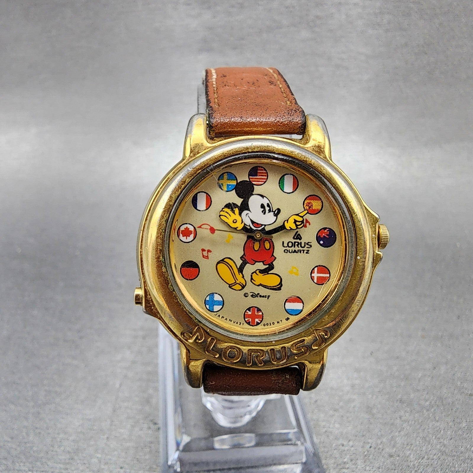 Lorus Mickey Mouse Watch Women 34mm White Dial Gold Small World V4210020 NewBat0