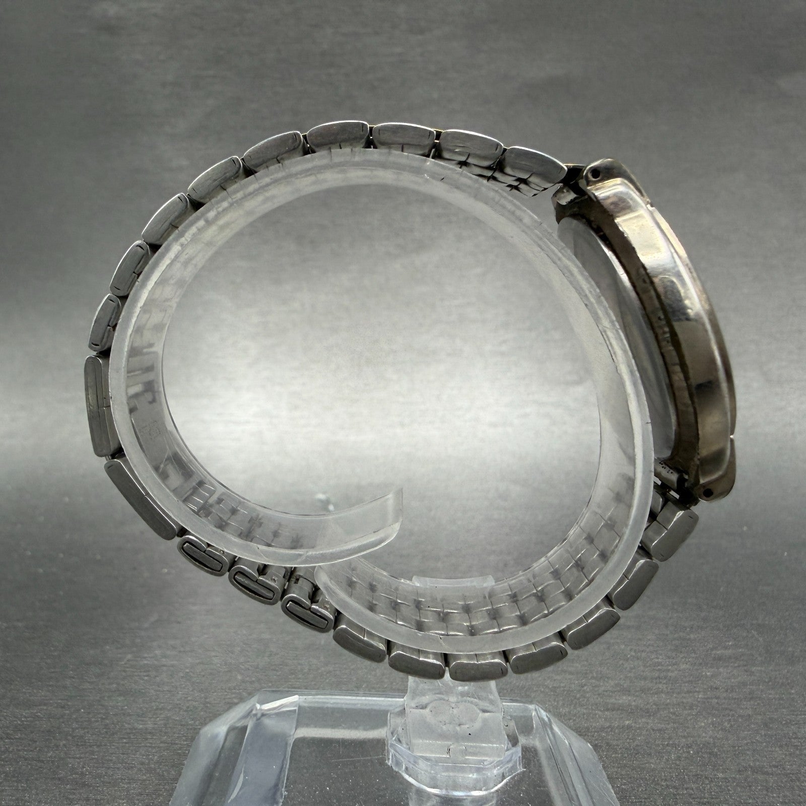 Seiko Watch Unisex 32mm White Dial Two Tone Round V701-2B50 New Battery Vintage8