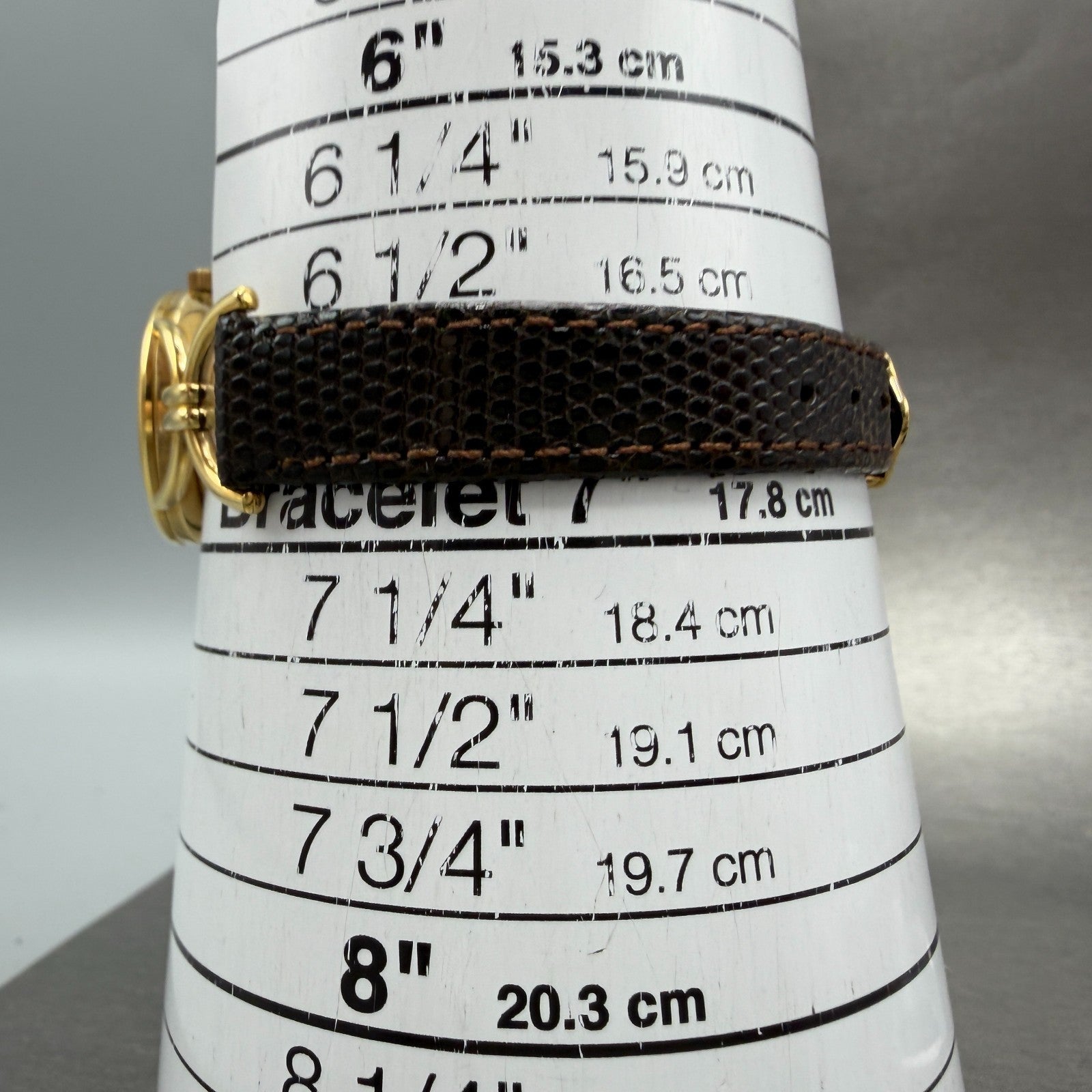 Gucci 6000L Watch Women 23mm Champagne Dial Gold Plated Round Roman PARTS11