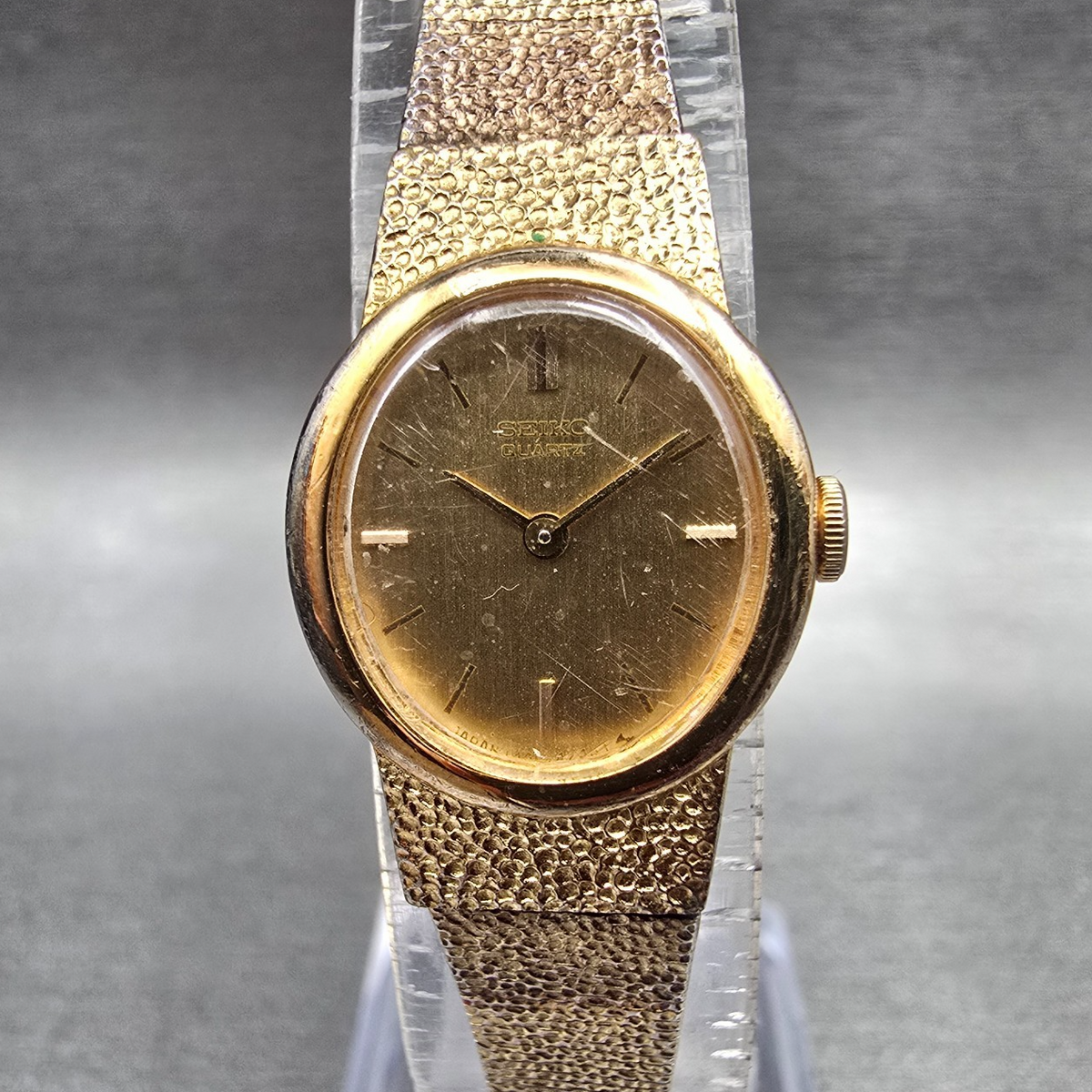 Seiko Watch Women 17mm Gold Dial Gold Tone Oval 1400-7379 New Battery Vintage JP0