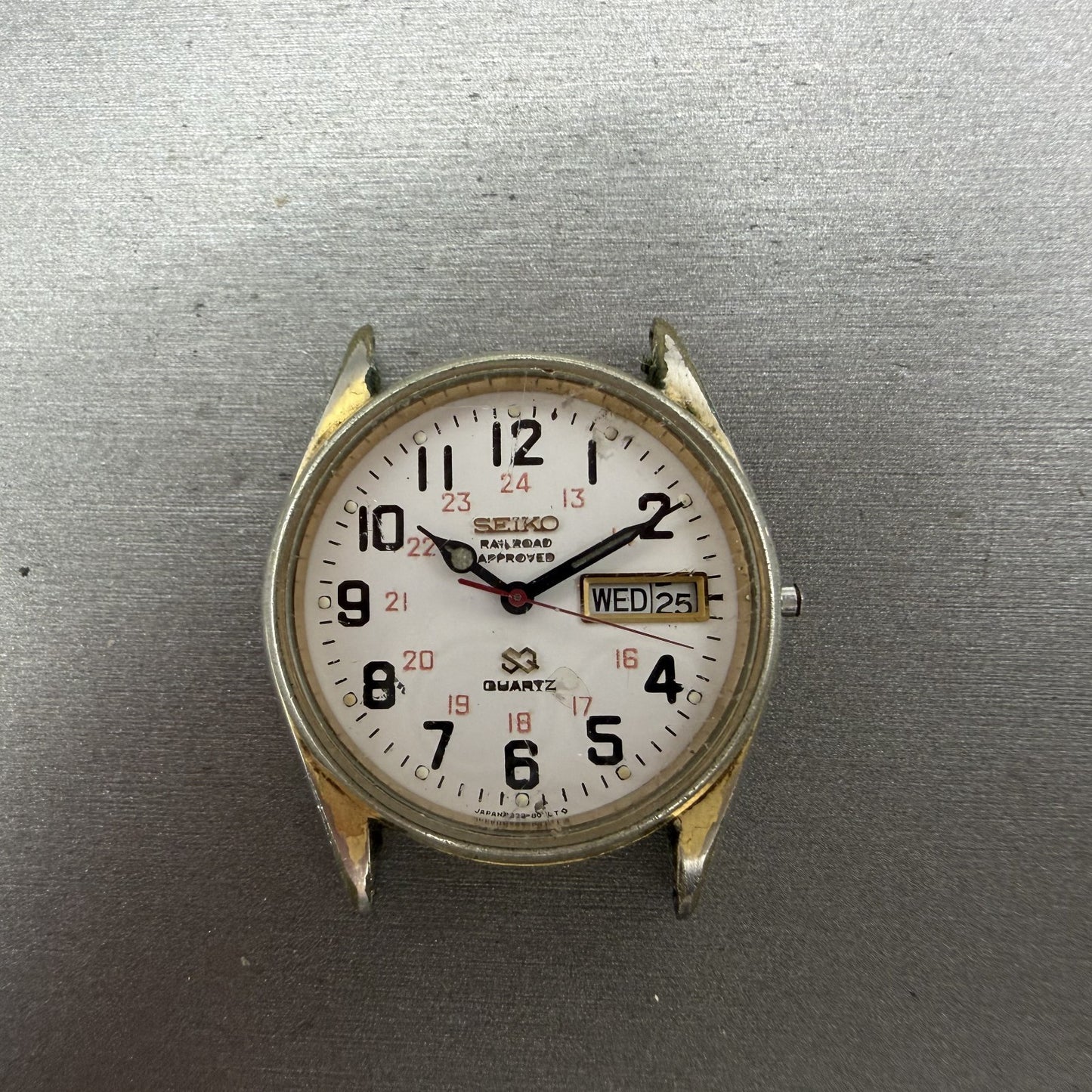 Seiko SQ Railroad Approved Watch Men 34mm White Dial Gold Tone Daydate VTG PARTS0