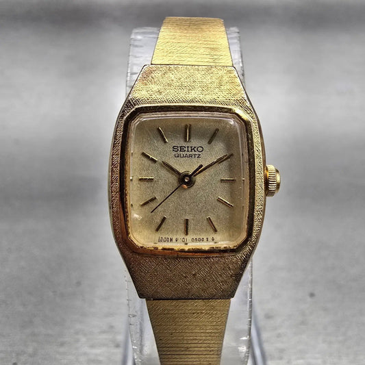 Seiko Watch Women 17mm Champagne Dial Gold Tone Rectangle 5421-5029 New BatteryP0