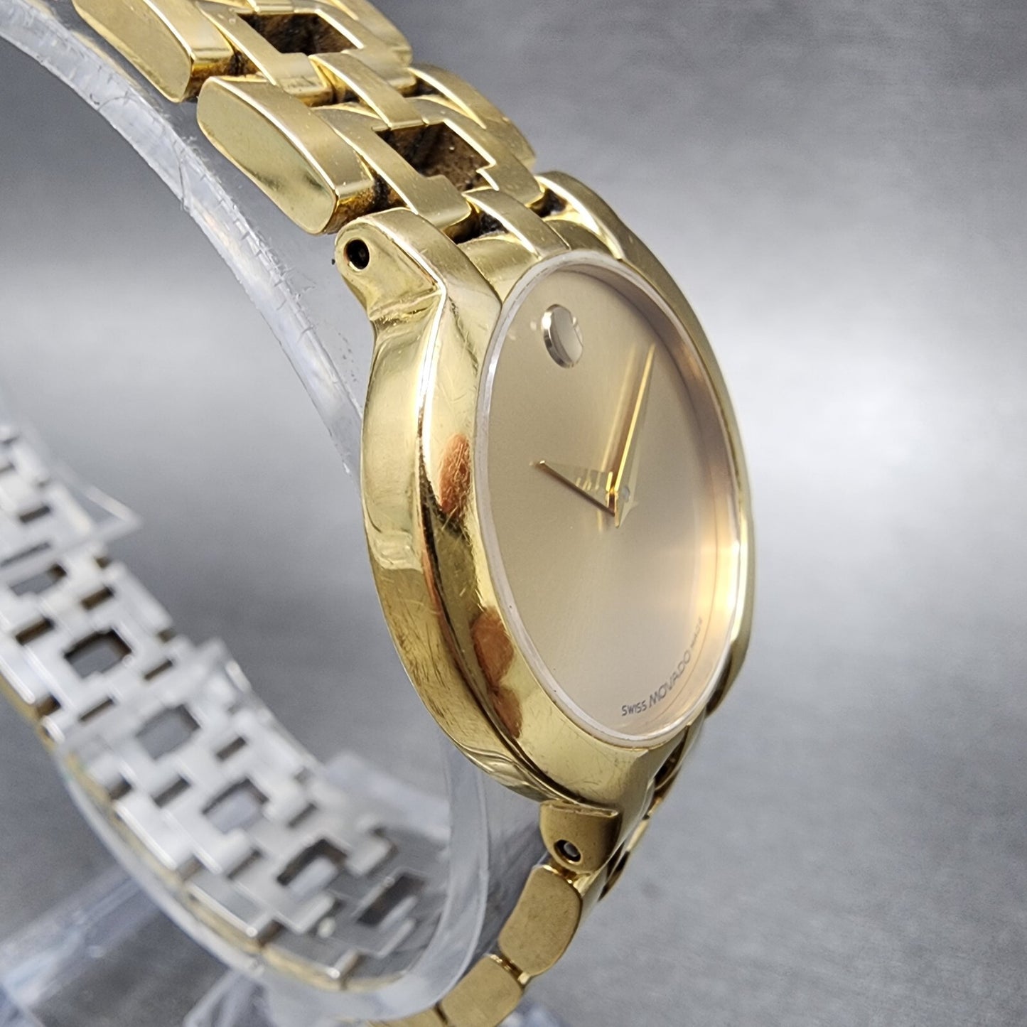 Movado Estimo Watch Women 25mm Gold Dial Gold Tone Round 604887 New Battery3