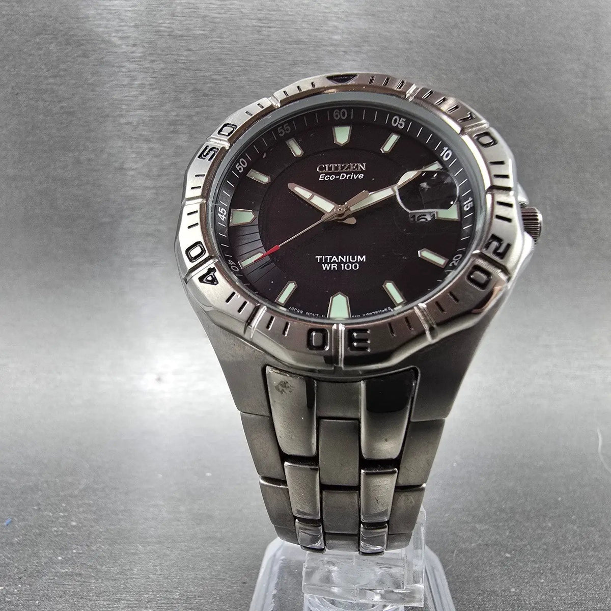 Citizen Eco-Drive Watch Men 42mm Black Dial Titanium Date E111-K004764 Runs JP5