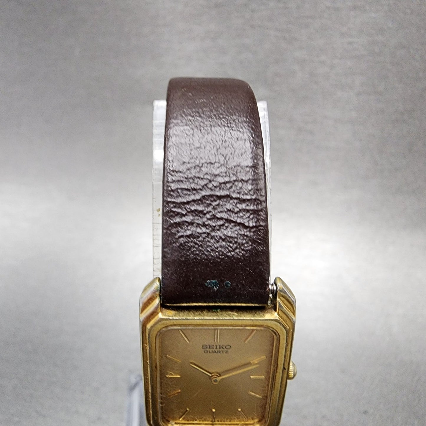 Seiko Tank Watch Women 18mm Champagne Dial Gold Tone 73205500 New Battery4