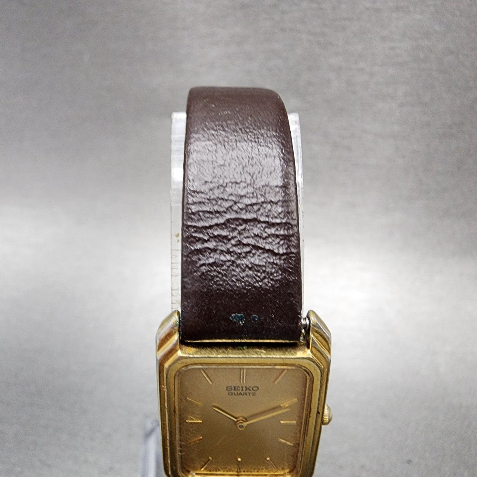 Seiko Tank Watch Women 18mm Champagne Dial Gold Tone 73205500 New Battery4