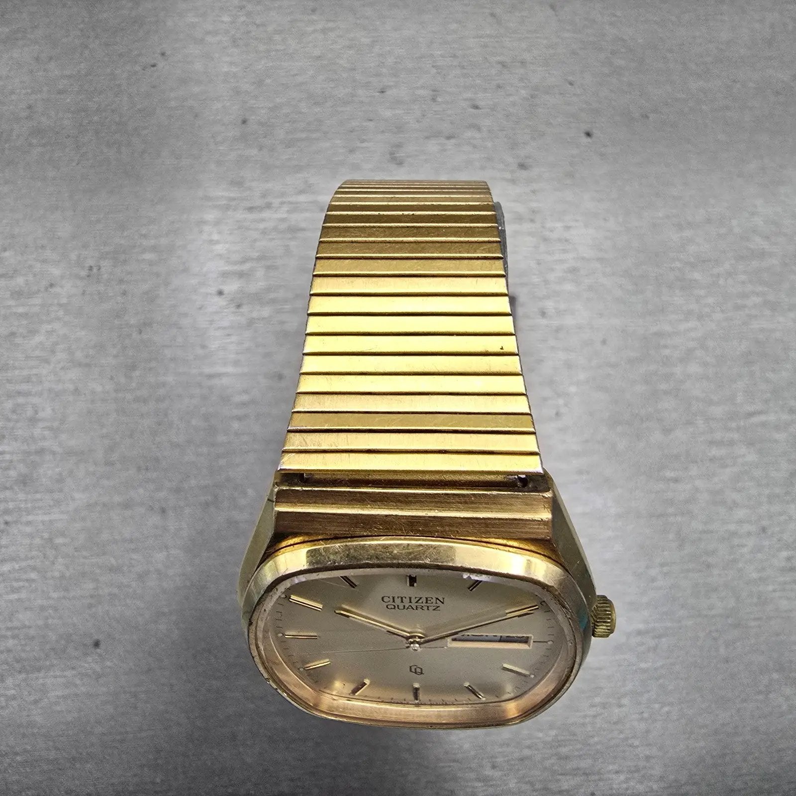 Citizen CQ Watch Men 34mm Champagne Dial Gold Tone Daydate 4-211898 New Battery4