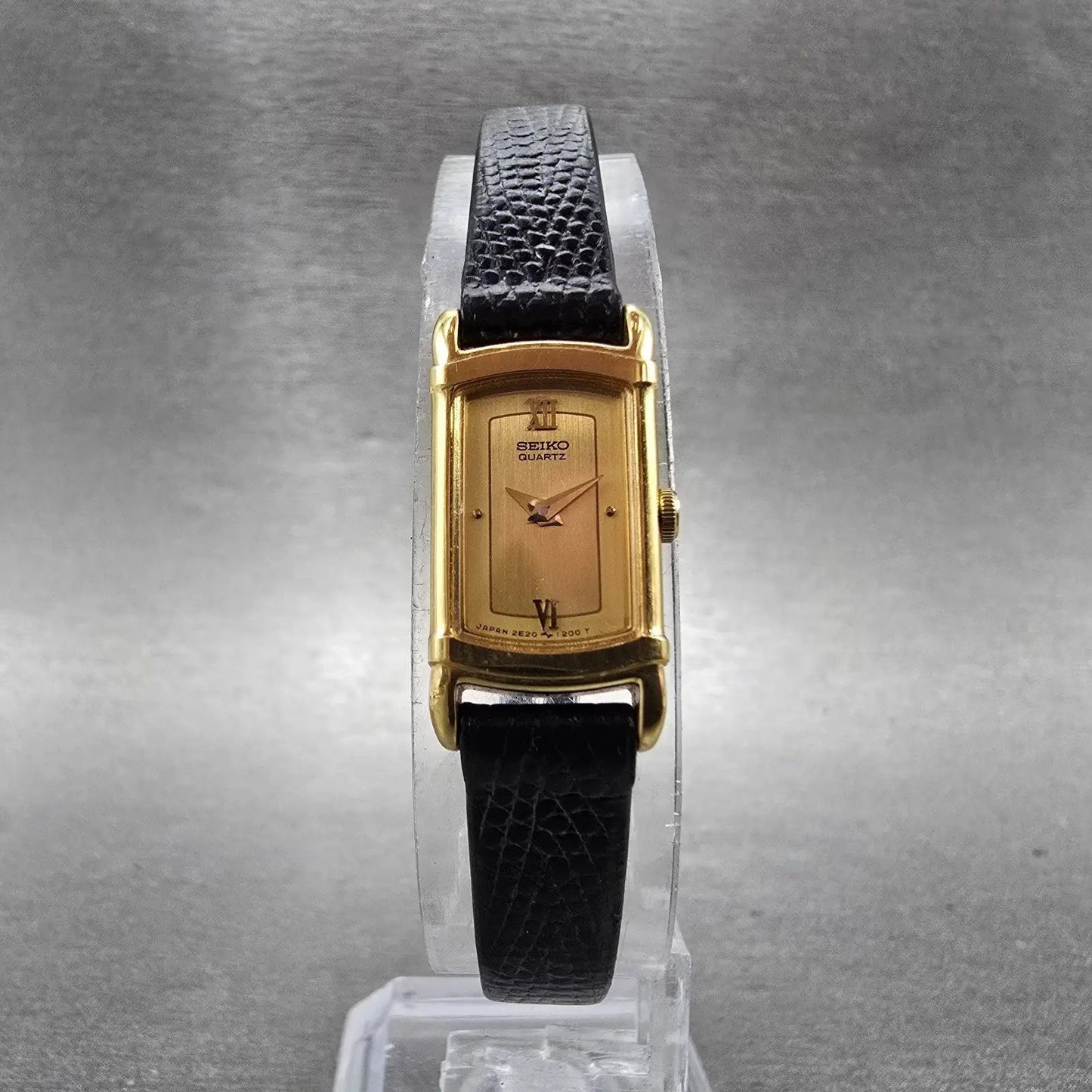 Seiko Tank Watch Women 12mm Champagne Dial Gold Tone 2E20-5969 New Battery VTG5