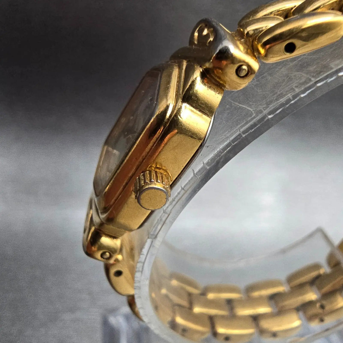 Bulova Watch Women 14mm MOP Dial Gold Hexagon 97S30 New Battery Diamond VTG2