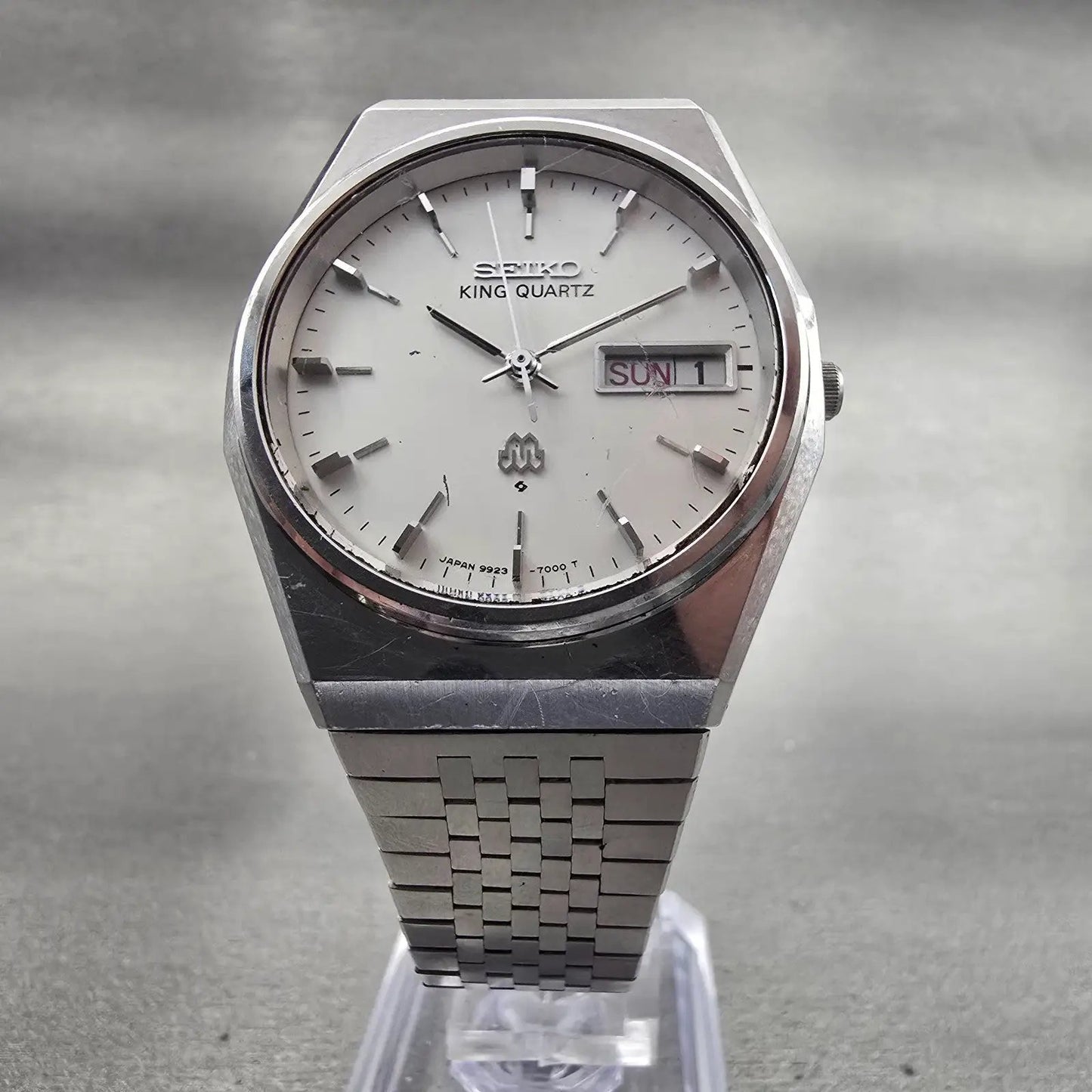 Seiko King Quartz Watch Men 35mm White Dial Silver Tone Daydate 9923-7000 NewBat5