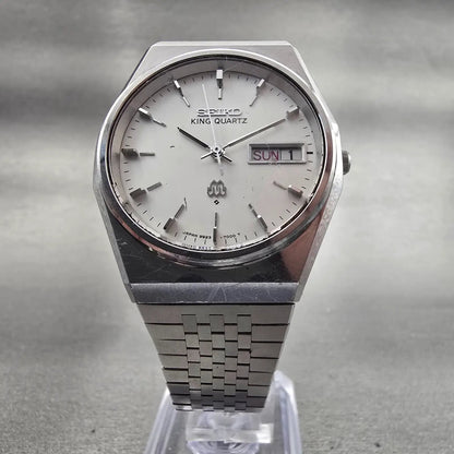 Seiko King Quartz Watch Men 35mm White Dial Silver Tone Daydate 9923-7000 NewBat5